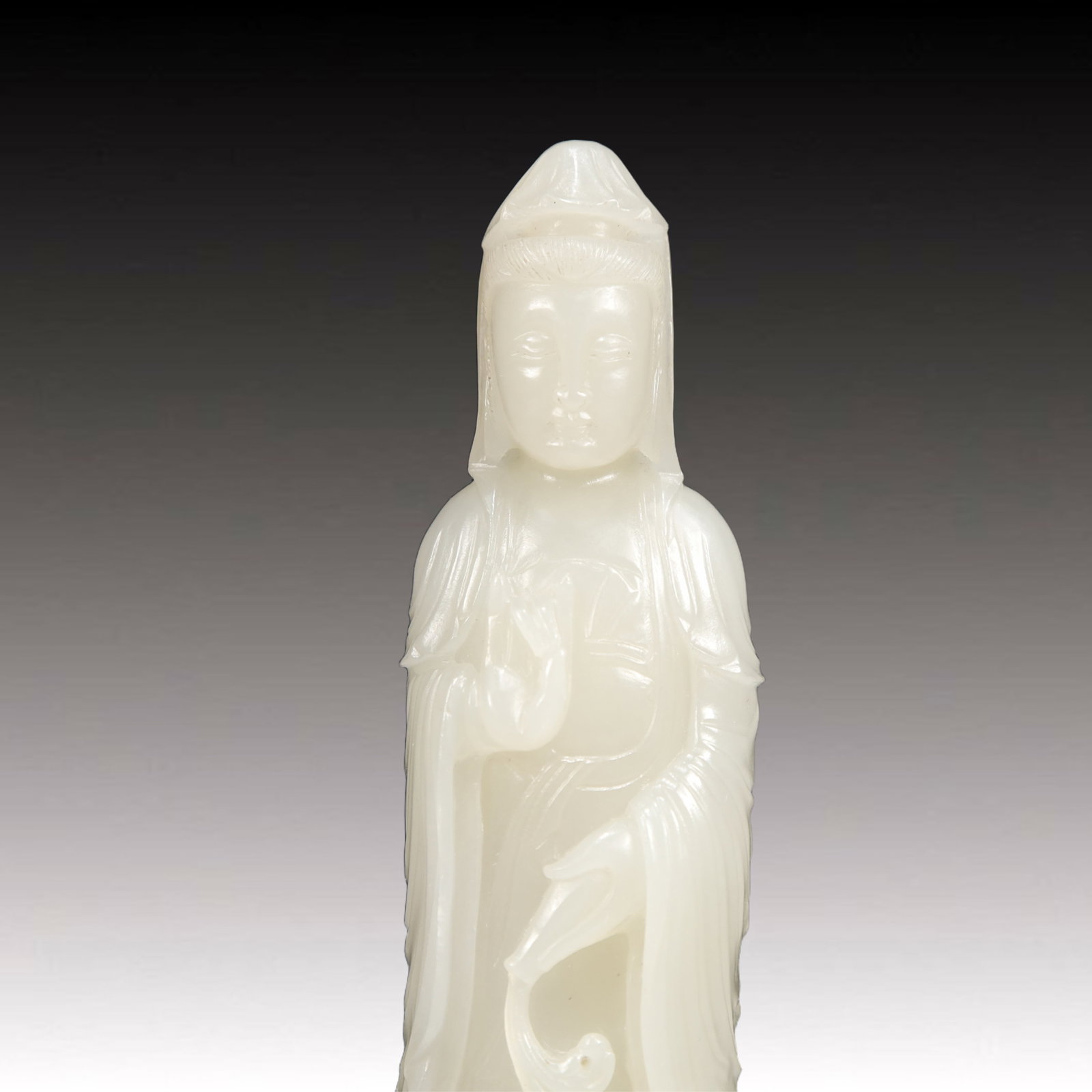 An Exquisite White Jade Statue of Avalokitesvara - 2