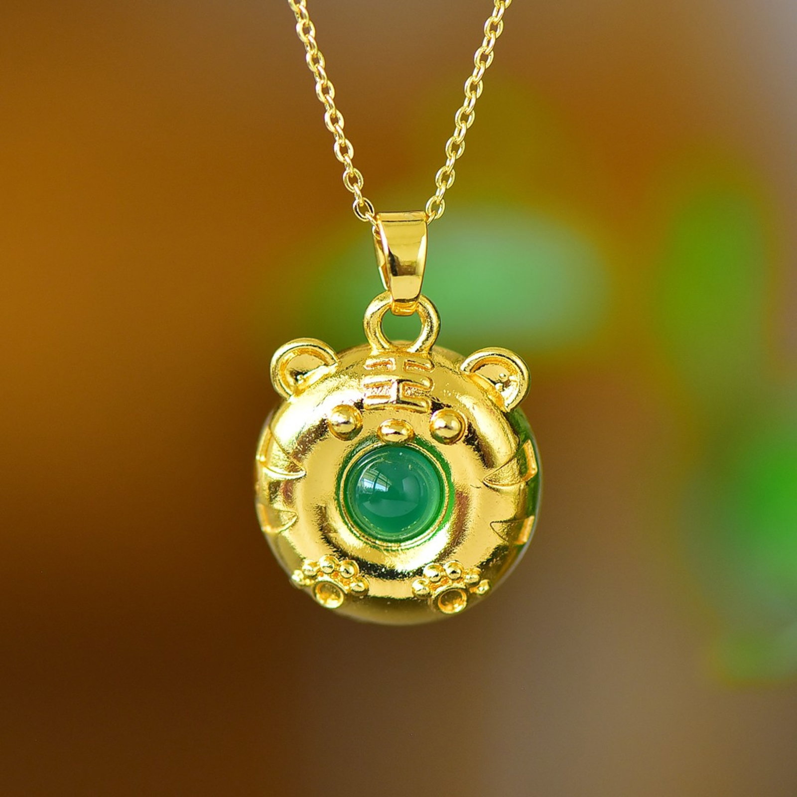 An Exquisite Pendant: Estimated Value:200-400 An Exquisite Pendant,Size:6mmx6mm 吊坠