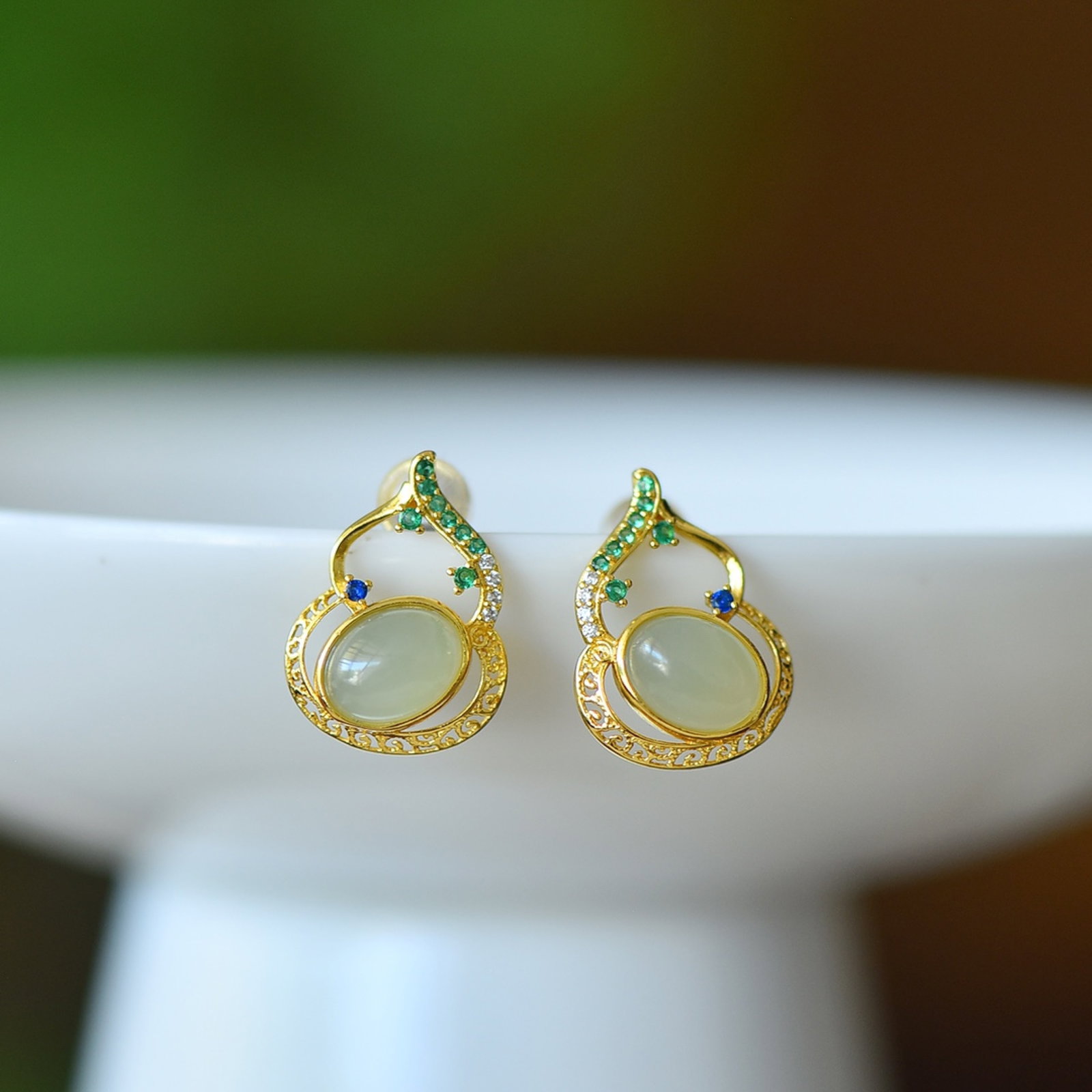 An Exquisite Sterling Silver-Gold Plated Inlaid White Jade Gourd Earrings,Inlaid Diamond - 3