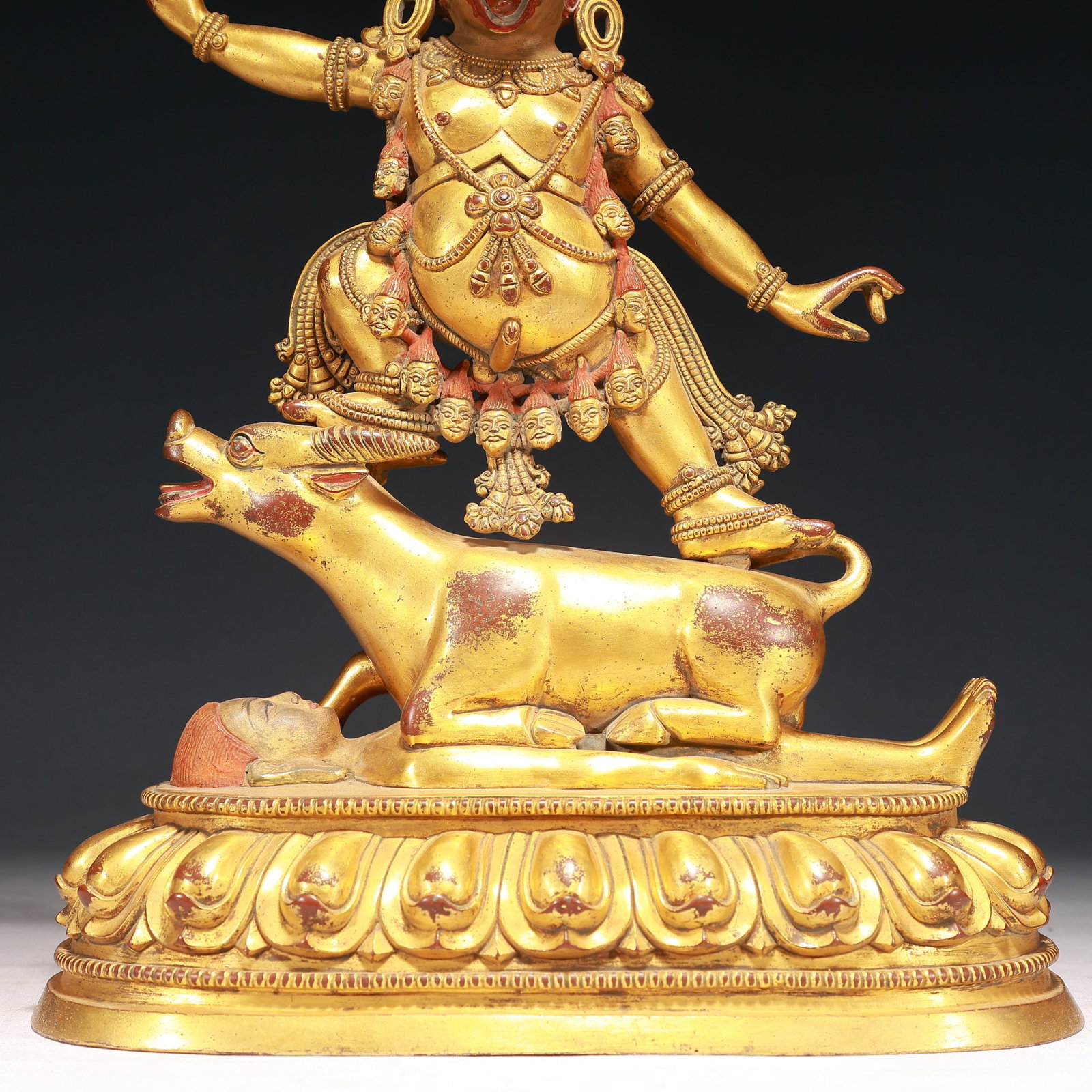 A Solemn Gilt Bronze Statue of Yamantaka,With Inscription - 3
