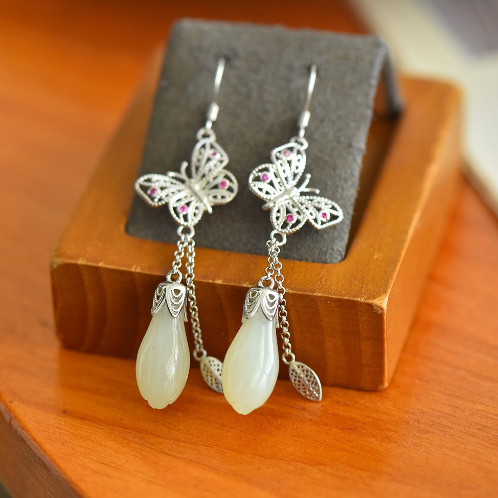 A Pair of Exquisite Sterling Silver Inlaid White Jade Enamel Earrings,Inlaid Diamonds - 2
