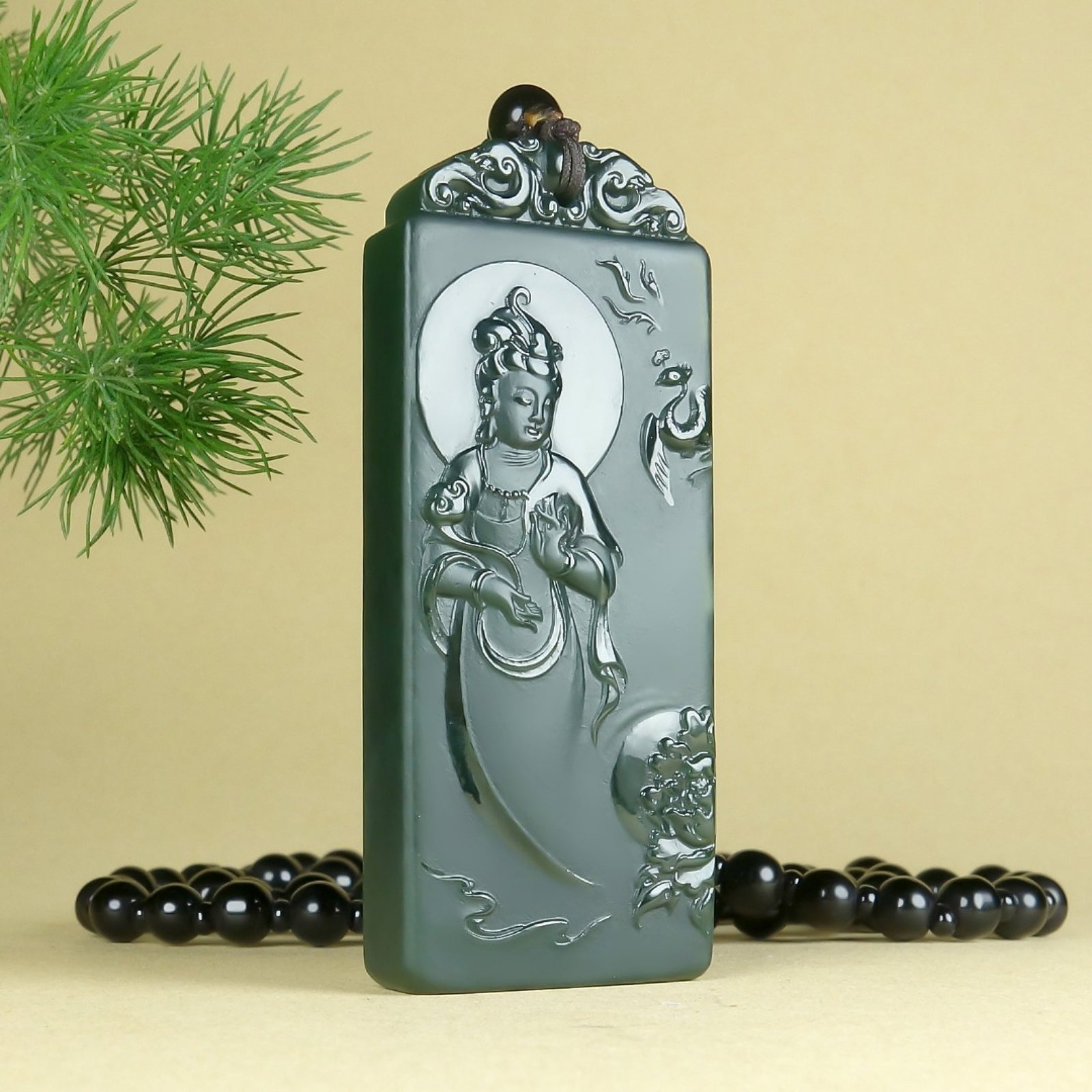 An Exquisite Greenish Jade Statue of Avalokitesvara Pendant - 2