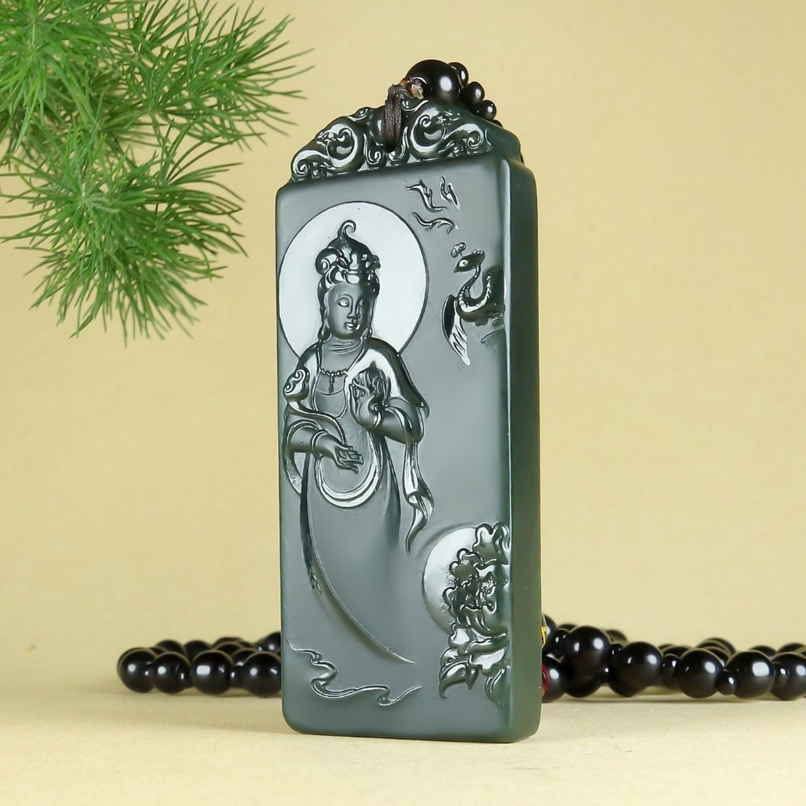An Exquisite Greenish Jade Statue of Avalokitesvara Pendant - 3