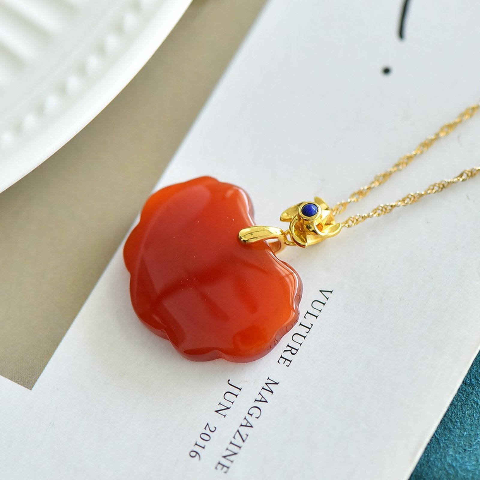 An Exquisite Sterling Silver-Gold Plated Inlaid Agate Pendant - 2