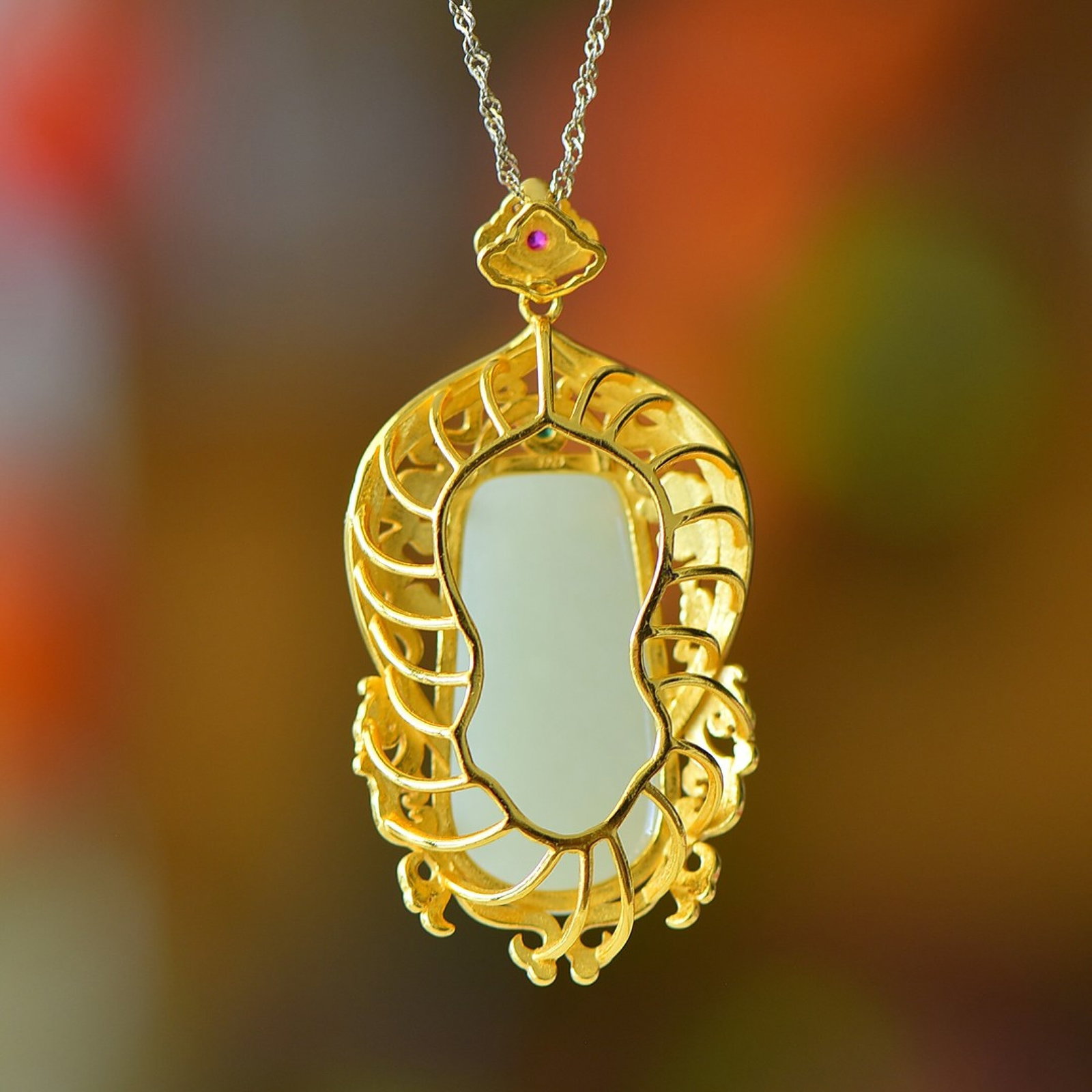 An Exquisite Sterling Silver-Gold Plated Inlaid White Jade Pendant - 5