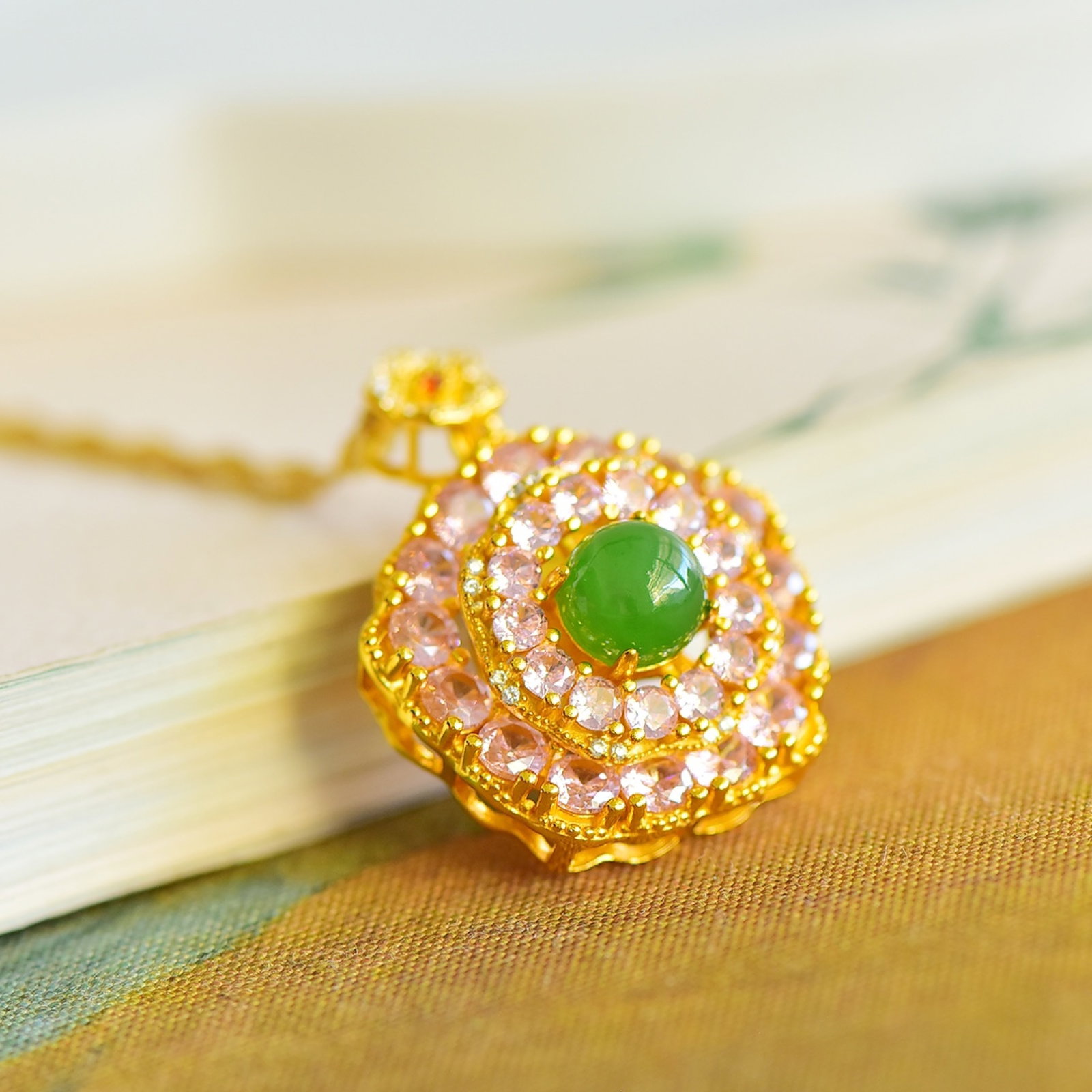 An Exquisite Sterling Silver-Gold Plated Inlaid Jasper Pendant,Inlaid Diamond - 2