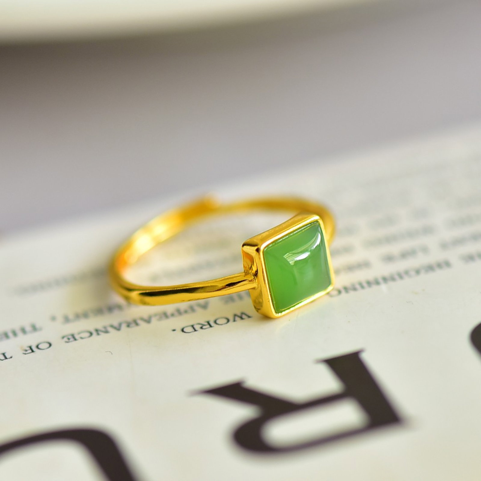 An Exquisite Sterling Silver-Gold Plated Inlaid Jasper Ring - 2