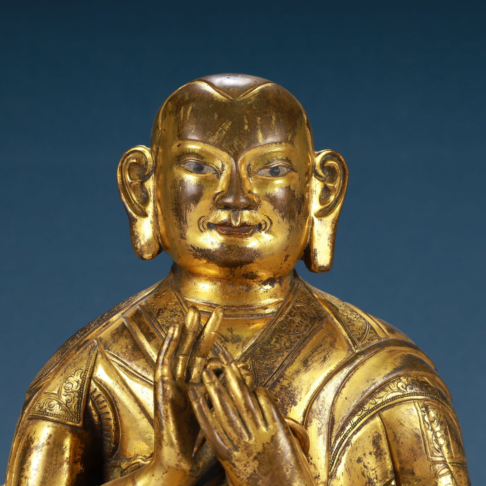 A Solemn Gilt Bronze Statue of Guru - 2