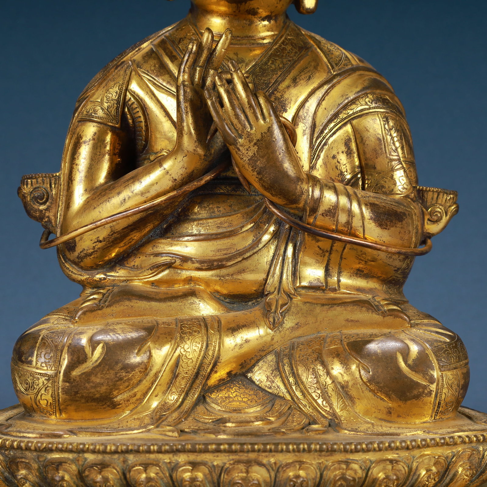 A Solemn Gilt Bronze Statue of Guru - 3