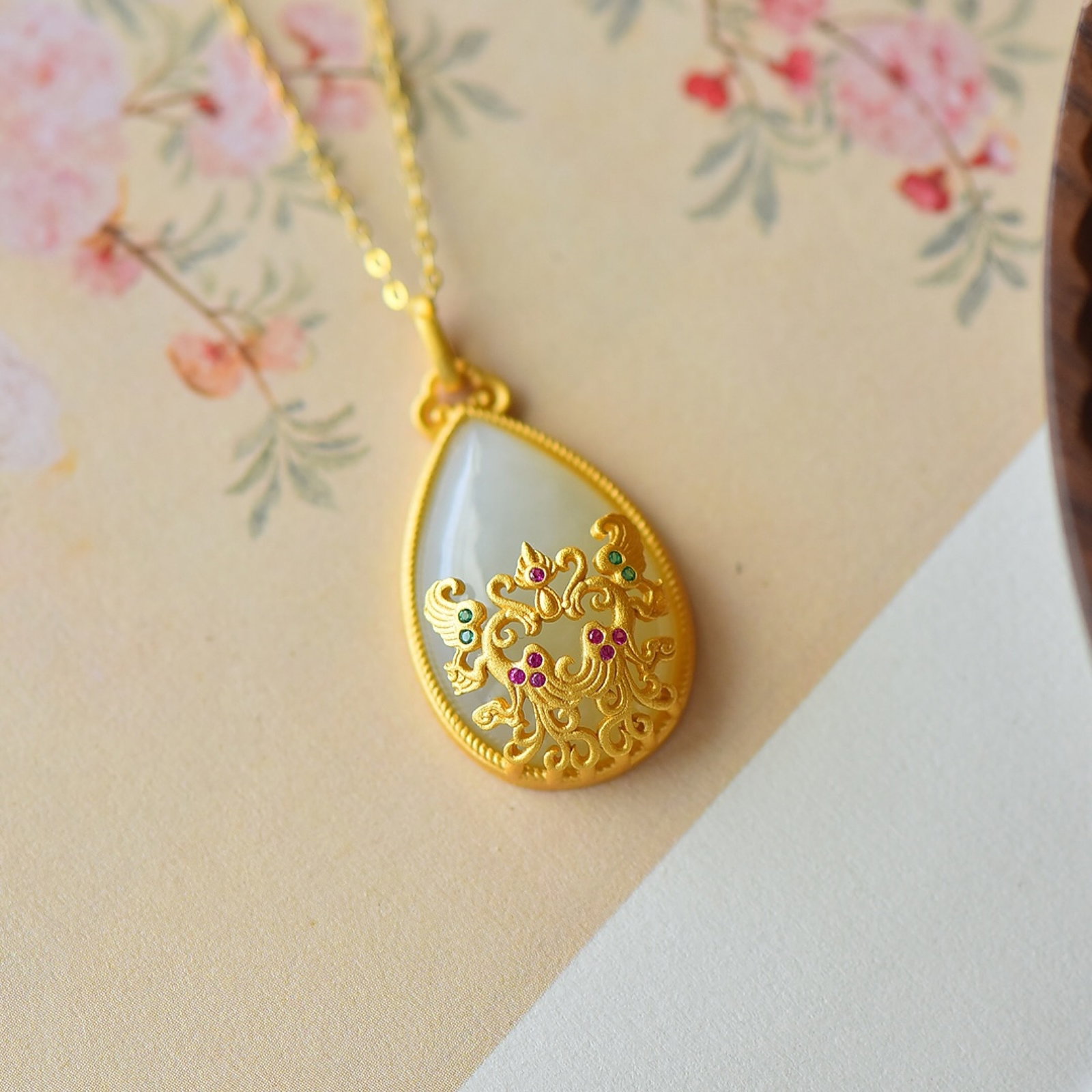 An Exquisite Sterling Silver-Gold Plated Inlaid White Jade Pendant,Inlaid Diamond - 2
