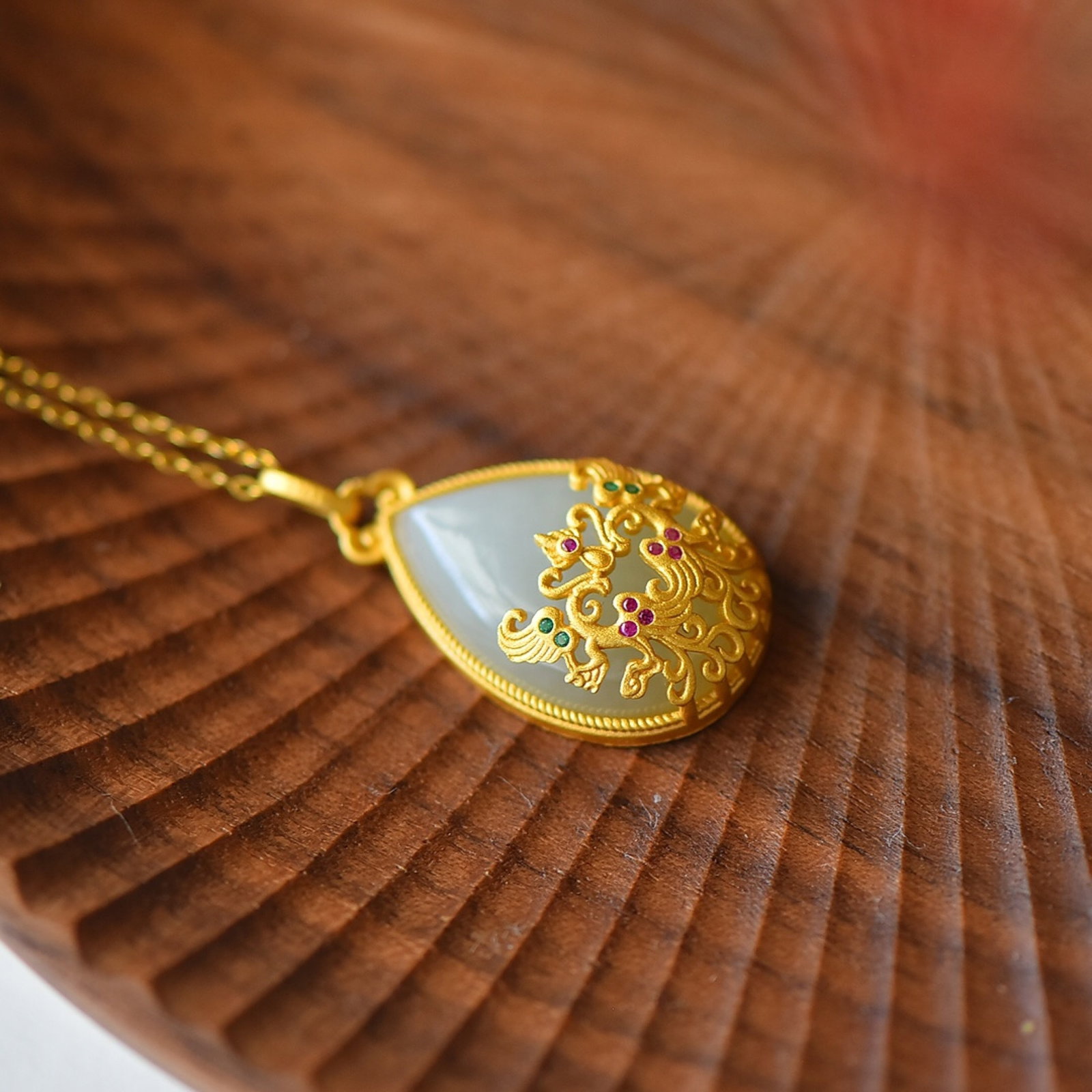 An Exquisite Sterling Silver-Gold Plated Inlaid White Jade Pendant,Inlaid Diamond - 3