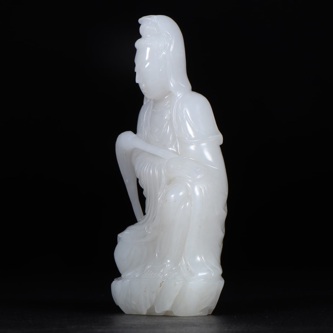 An Exquisite White Jade Statue of Avalokitesvara - 5