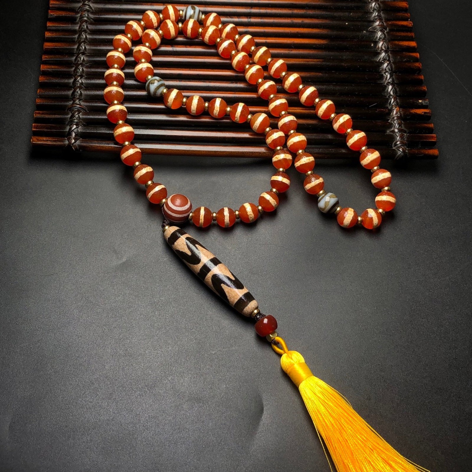 An Exquisite Dzi Bead Necklace - 2