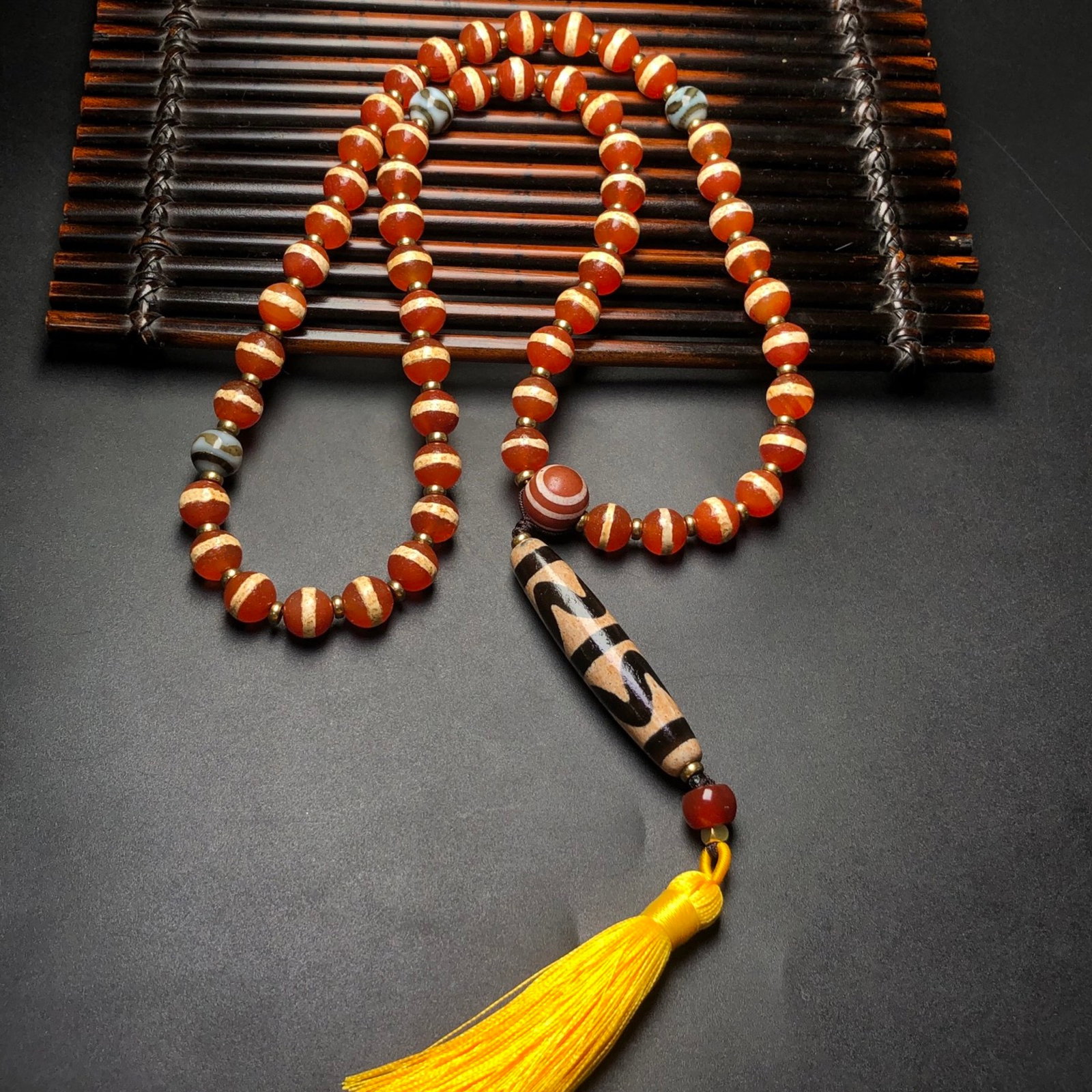 An Exquisite Dzi Bead Necklace - 3