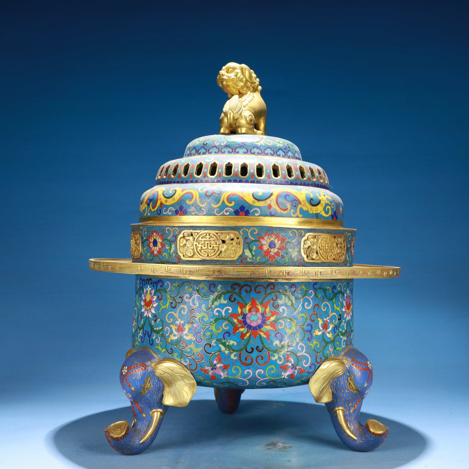 An Exquisite Cloisonne Lotus Pattern Tripod Censer - 5