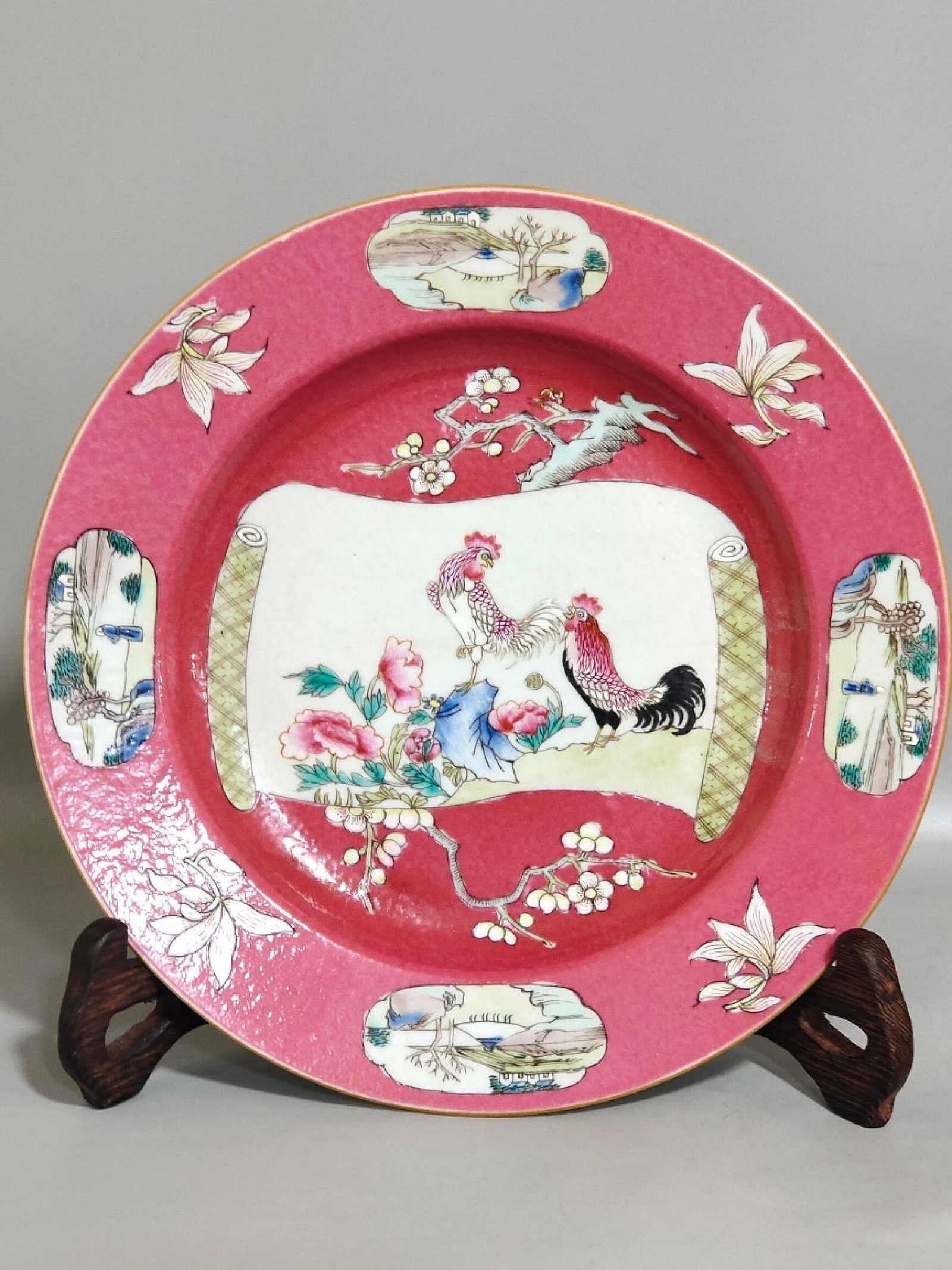 A Pair of Exquisite Ruby Red-Glazed Flower and Rooster Pattern Plates - 3