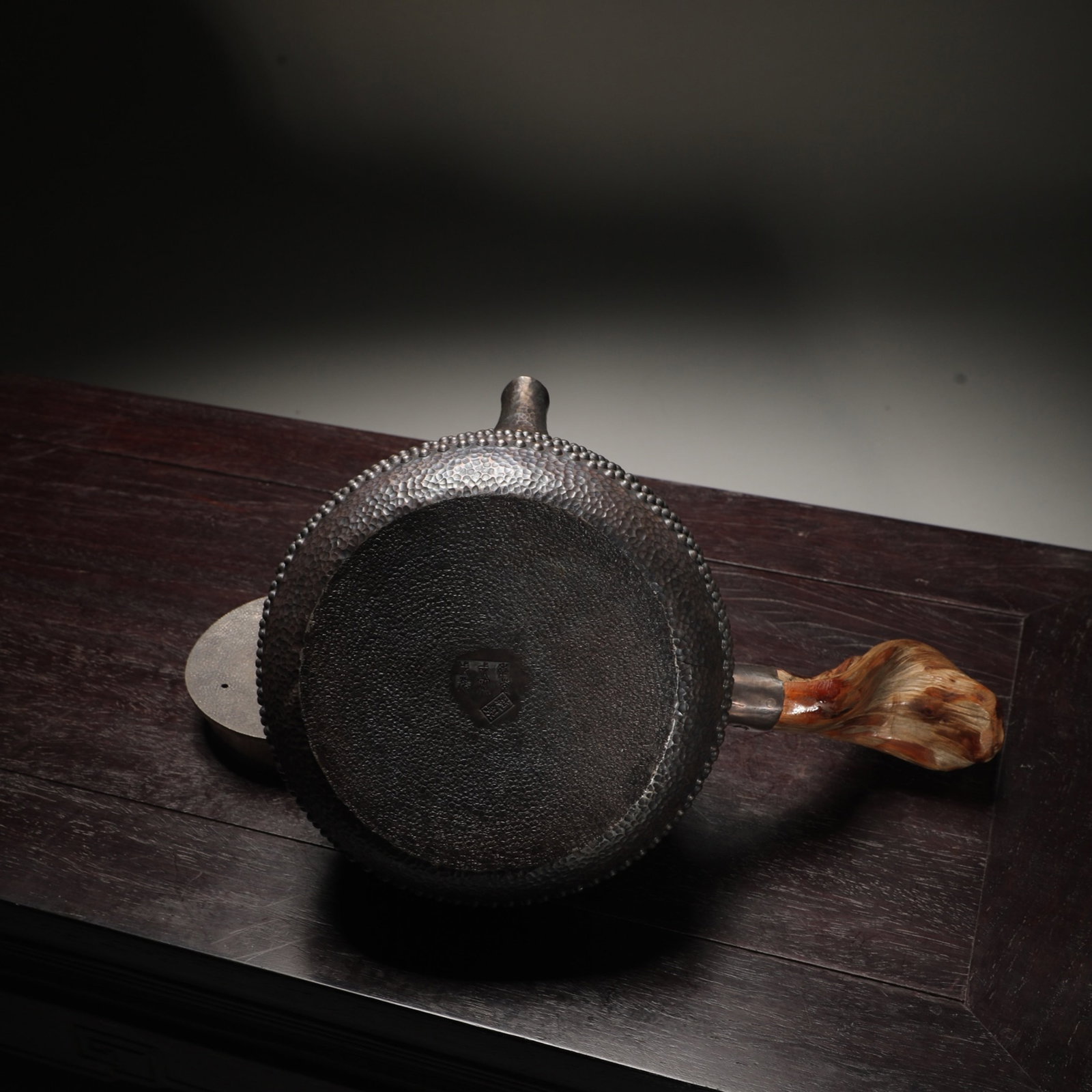 An Exquisite Silver Teapot - 6