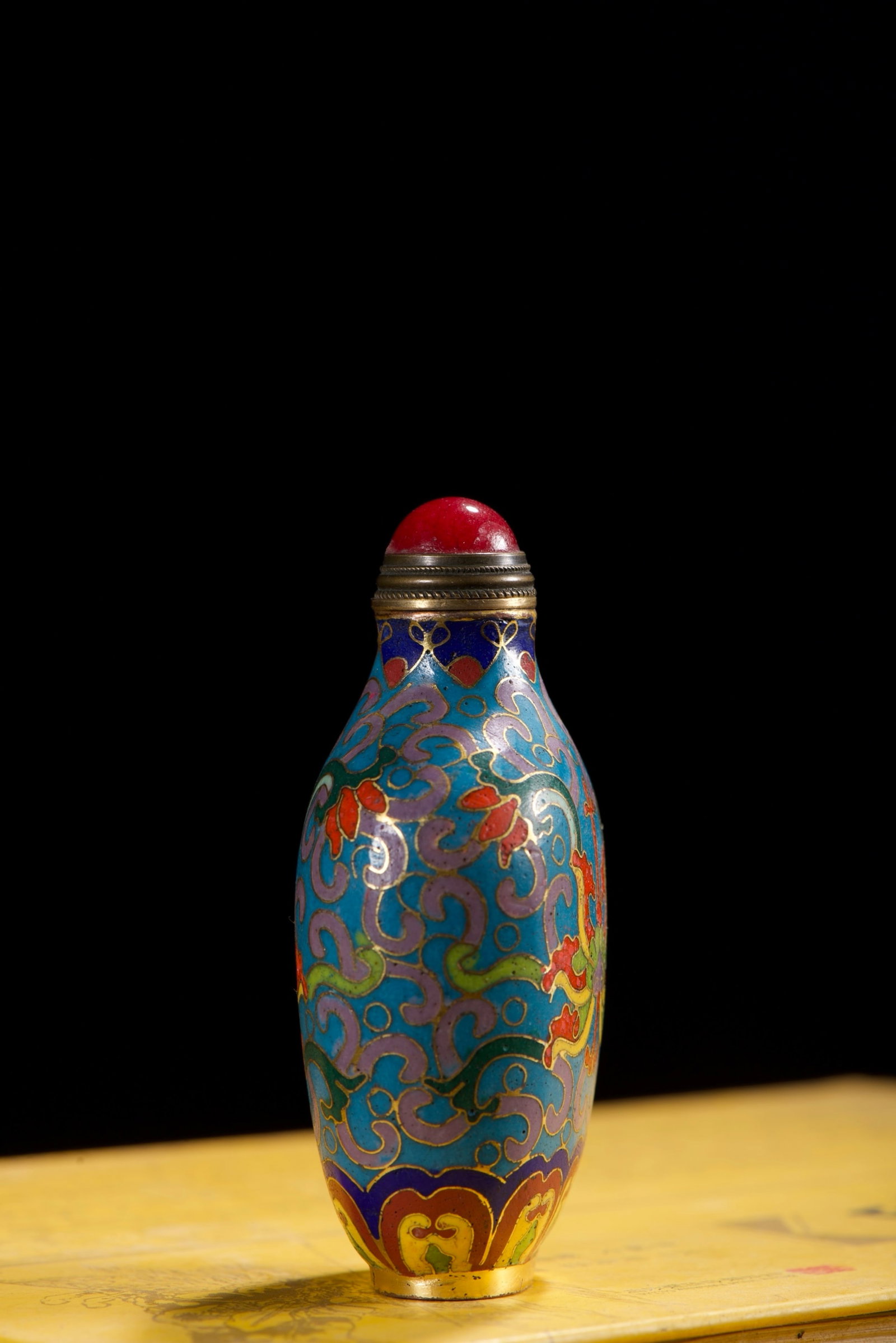 An Exquisite Cloisonne Lotus Pattern Snuff Bottle Pot - 4