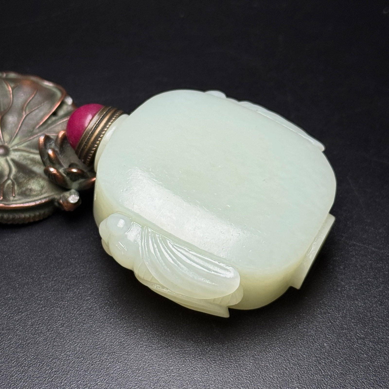 An Exquisite White Jade Cicada Pattern Snuff Bottle - 5