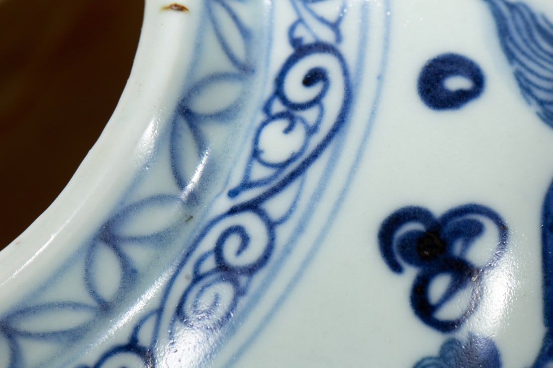 An Exquisite Blue and White Beast Pattern Jar - 6
