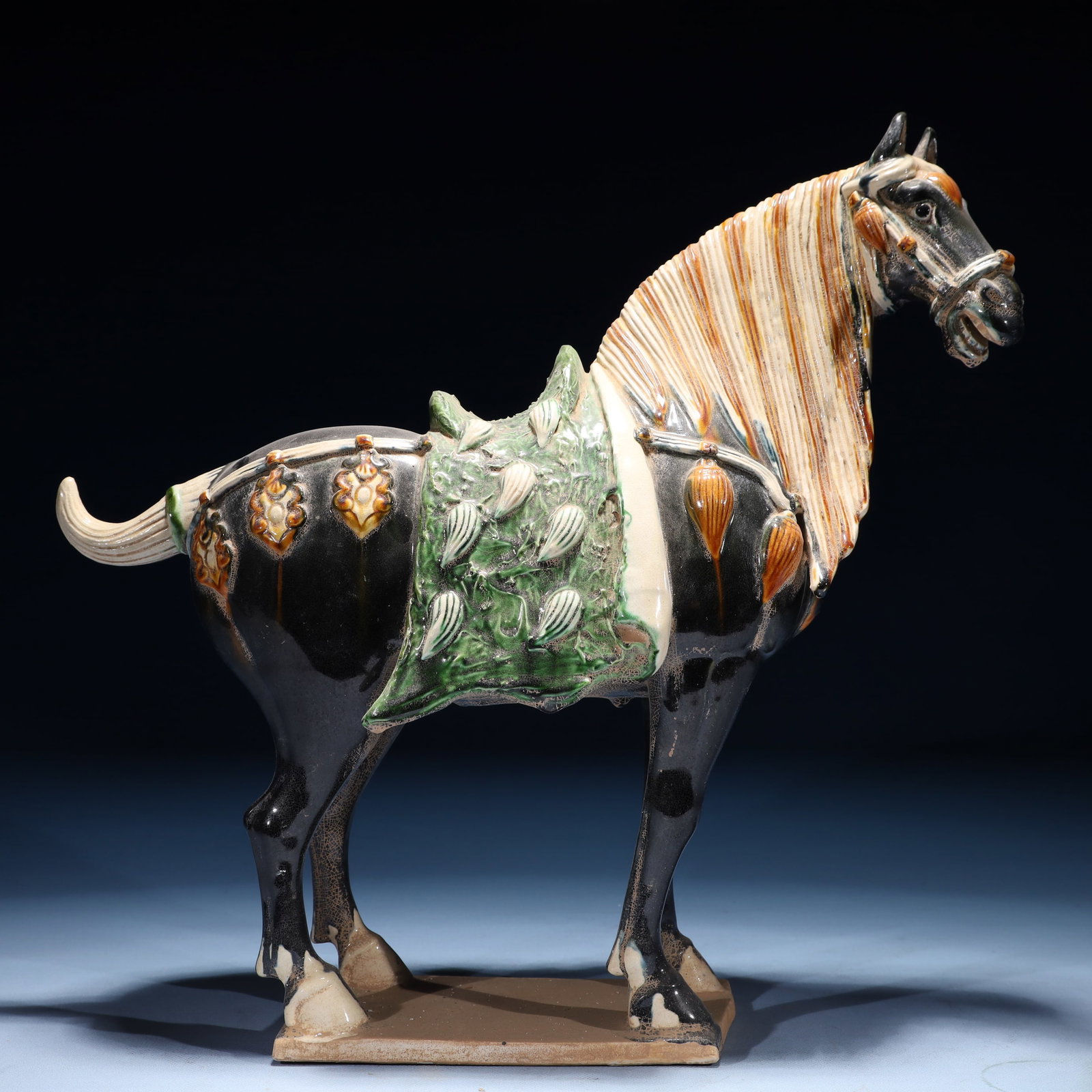 A Rare Tang Tri-Color Glazed Pottery Horse Ornaments: A Rare Tang Tri-Color Glazed Pottery Horse Ornaments,Tang Dynasty,China,Size:16.9inx4.3inx16.5in,Weight:7560g 唐三彩骏马摆件,中国唐代