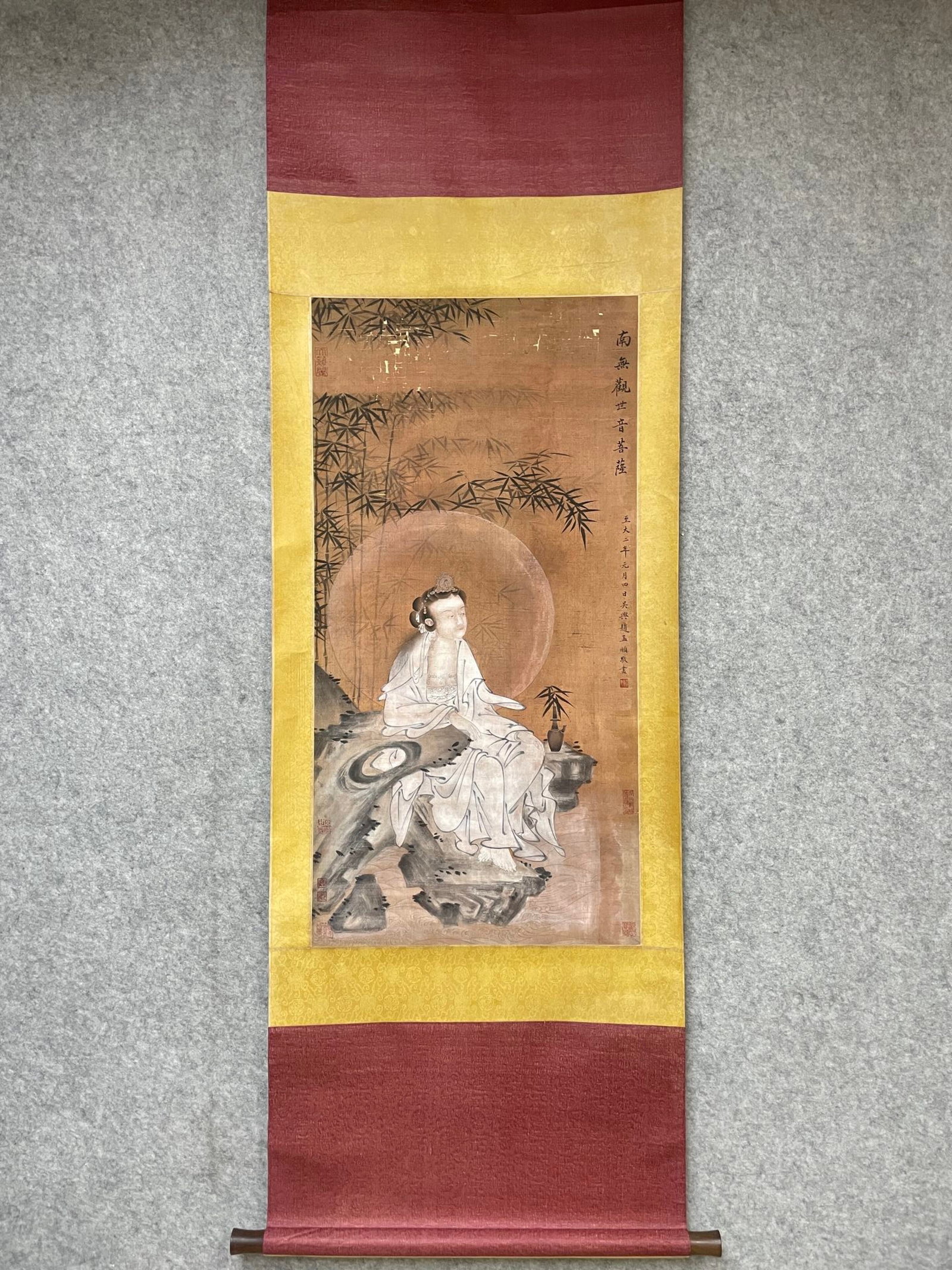 A Chinese Vertical Scroll Ink Painting of Figure on Silk: A Chinese Vertical Scroll Ink Painting of Figure on Silk,Zhao Mengfu,Size:19.7inx39.4in 一幅中国水墨绢本人物画立轴,赵