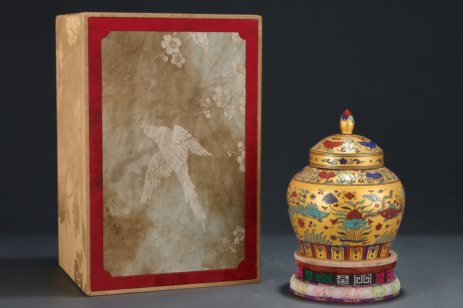 An Exquisite Yellow Ground Enamel Hornwort Pattern Jar with Cover: An Exquisite Yellow Ground Enamel Hornwort Pattern Jar with Cover,Ming Dynasty,China,With Mark,Size:7.5inx5.9in 黄地珐琅彩鱼藻纹盖罐,中