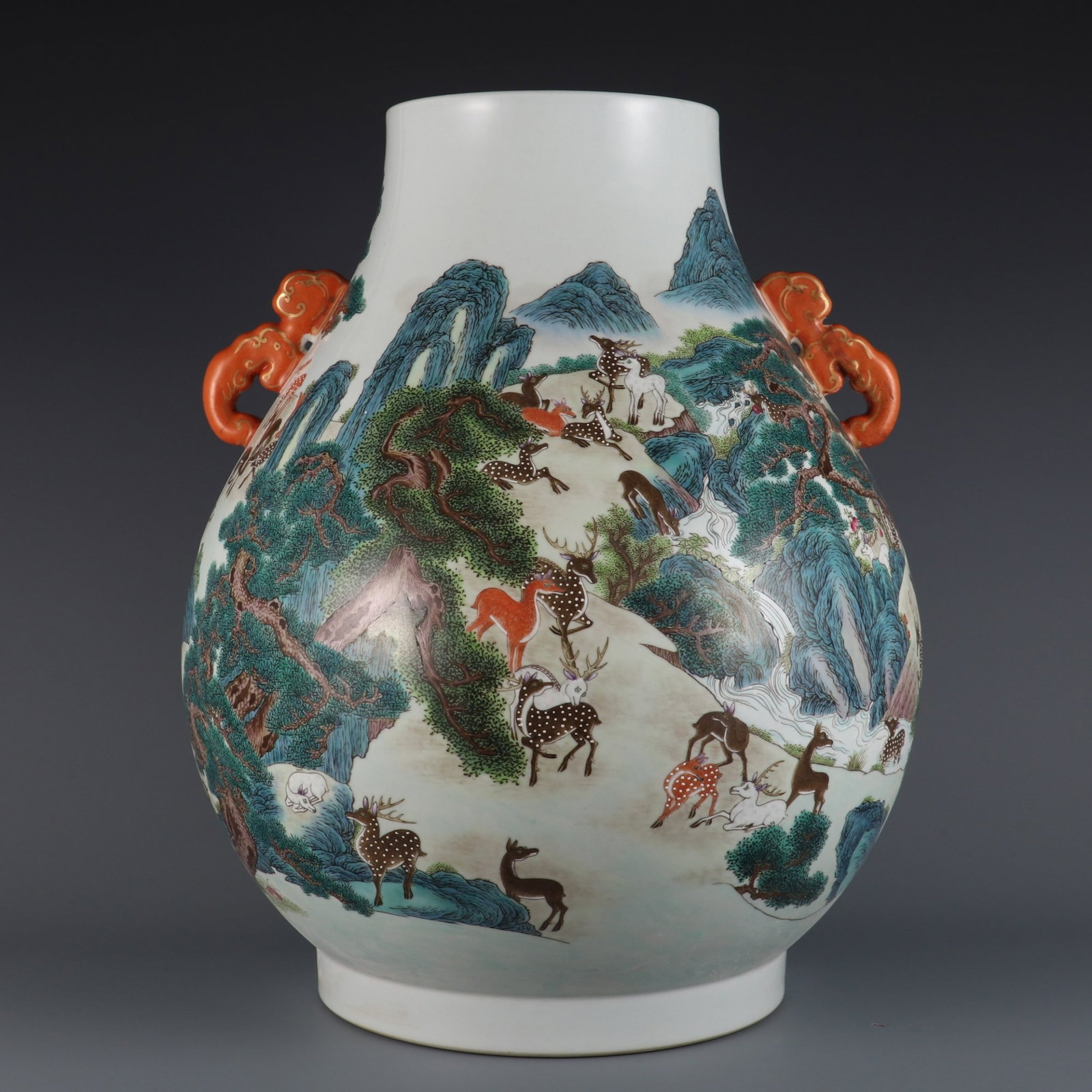 A Huge Famille-Rose Deer Pattern Double-Ears Vase: A Huge Famille-Rose Deer Pattern Double-Ears Vase,Qing Dynasty,China,Qianlong Six-character Mark,Size:18.9inx6.9in 粉彩鹿纹双耳瓶,中国清