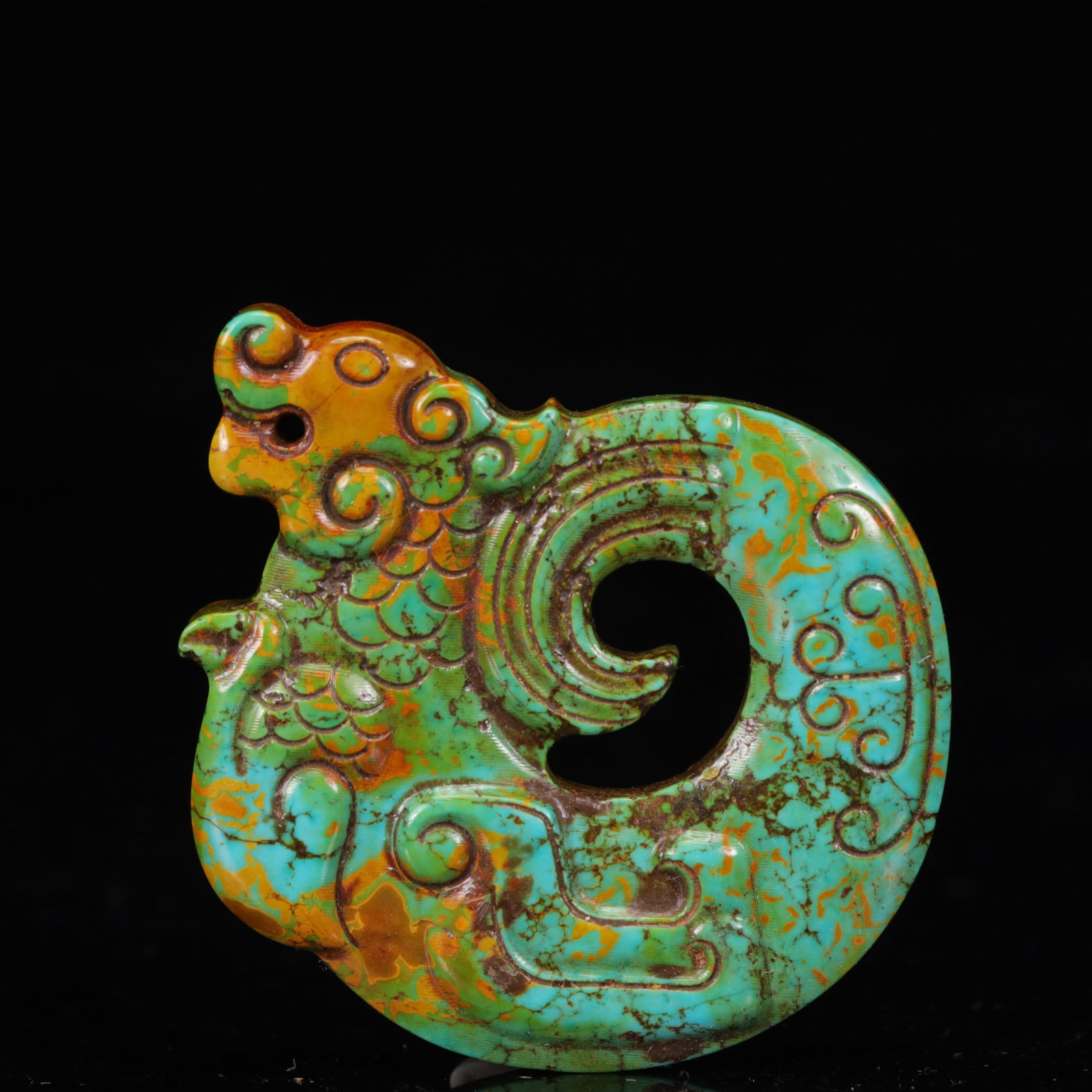 An Exquisite Turquoise Chi-Dragon Pendant: An Exquisite Turquoise Chi-Dragon Pendant,The Warring States period in China,Size:2inx0.4inx1.8in,Weight:31g 绿松石螭龙挂件,中国战国&#