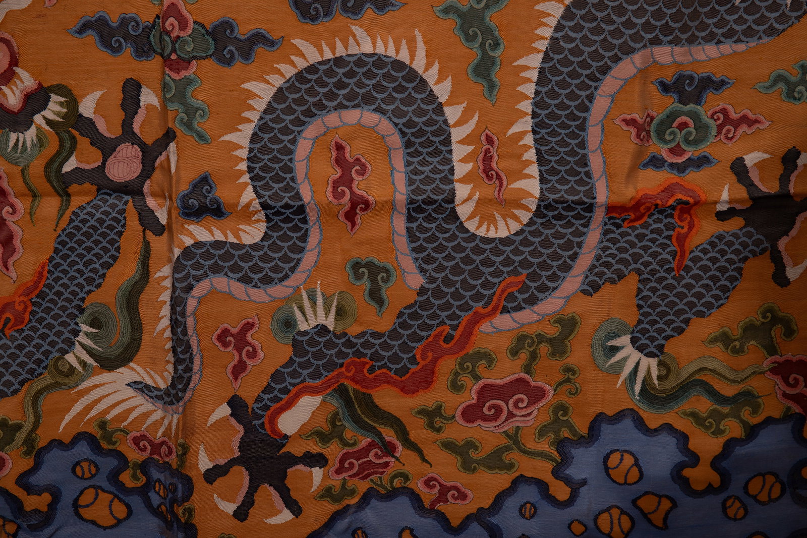 An Exquisite Kesi Embroidery Auspicious Cloud and Dragon Pattern - 8