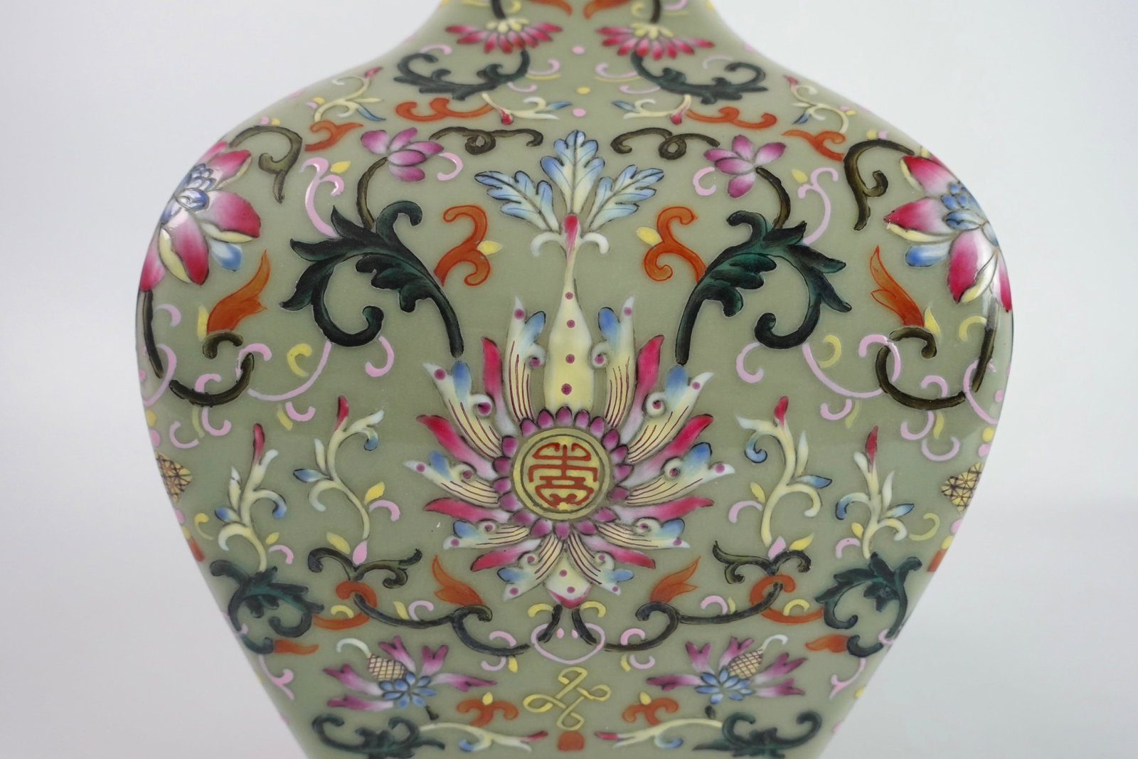 A Rare Celadon Glazed Lotus Pattern Vase - 5