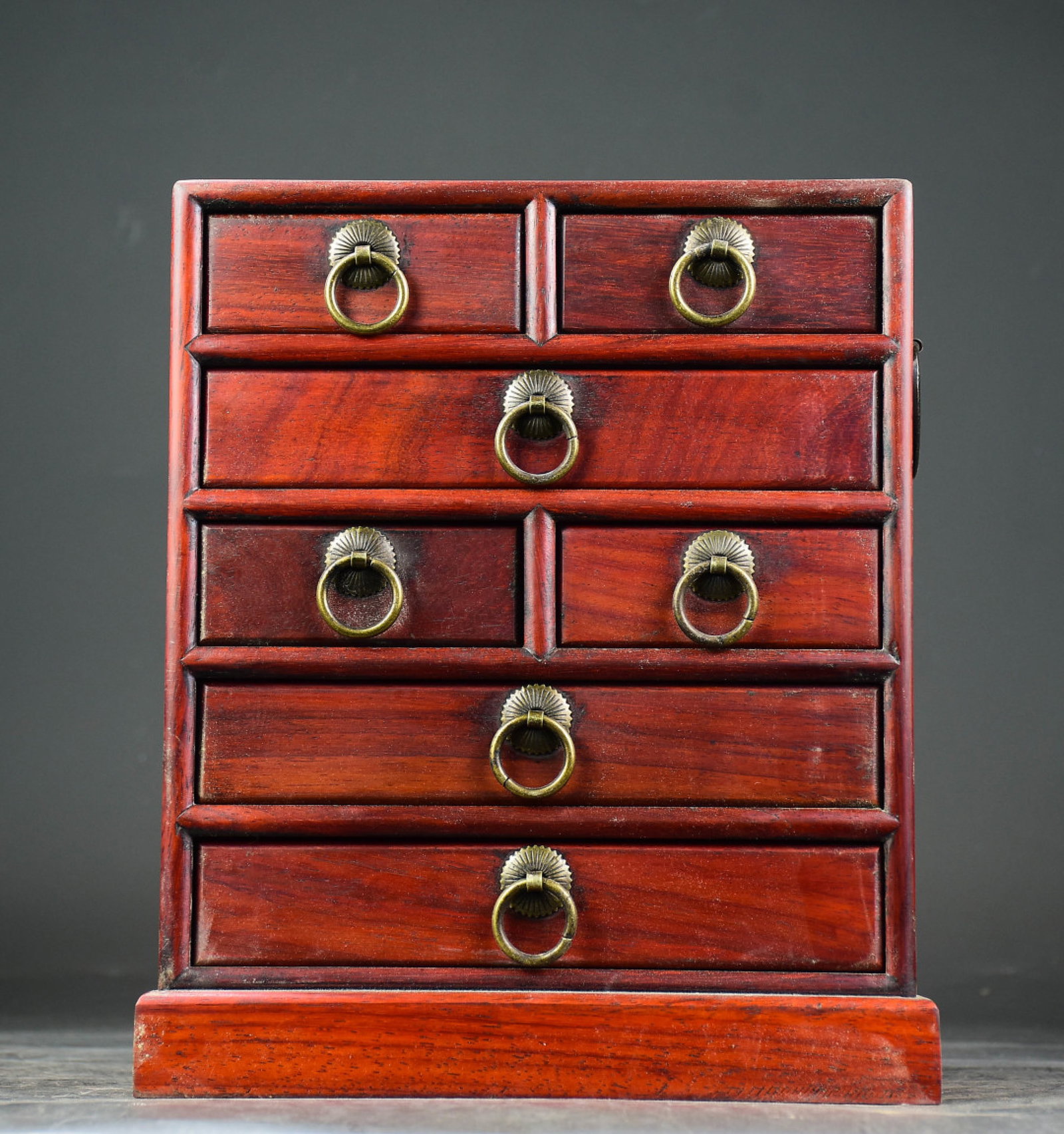 A Rare Red Rosewood Cabinet: A Rare Red Rosewood Cabinet,Qing Dynasty,China,Size:11.8inx9.8inx7.5in 红酸枝木柜子,中国清代