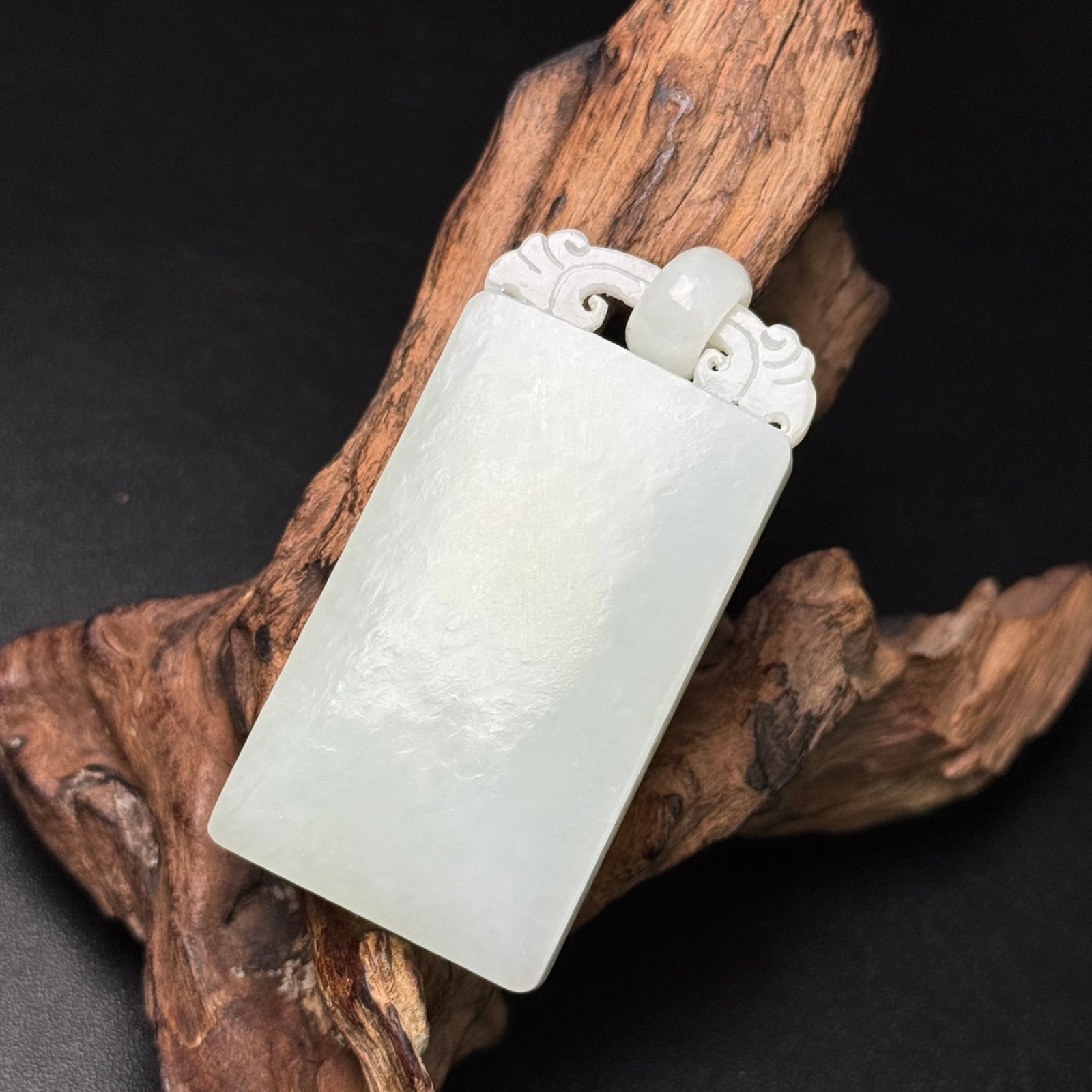 An Exquisite White Jade Pendant - 2