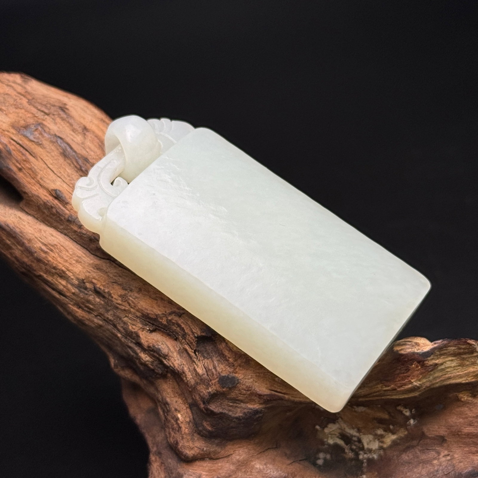 An Exquisite White Jade Pendant - 5