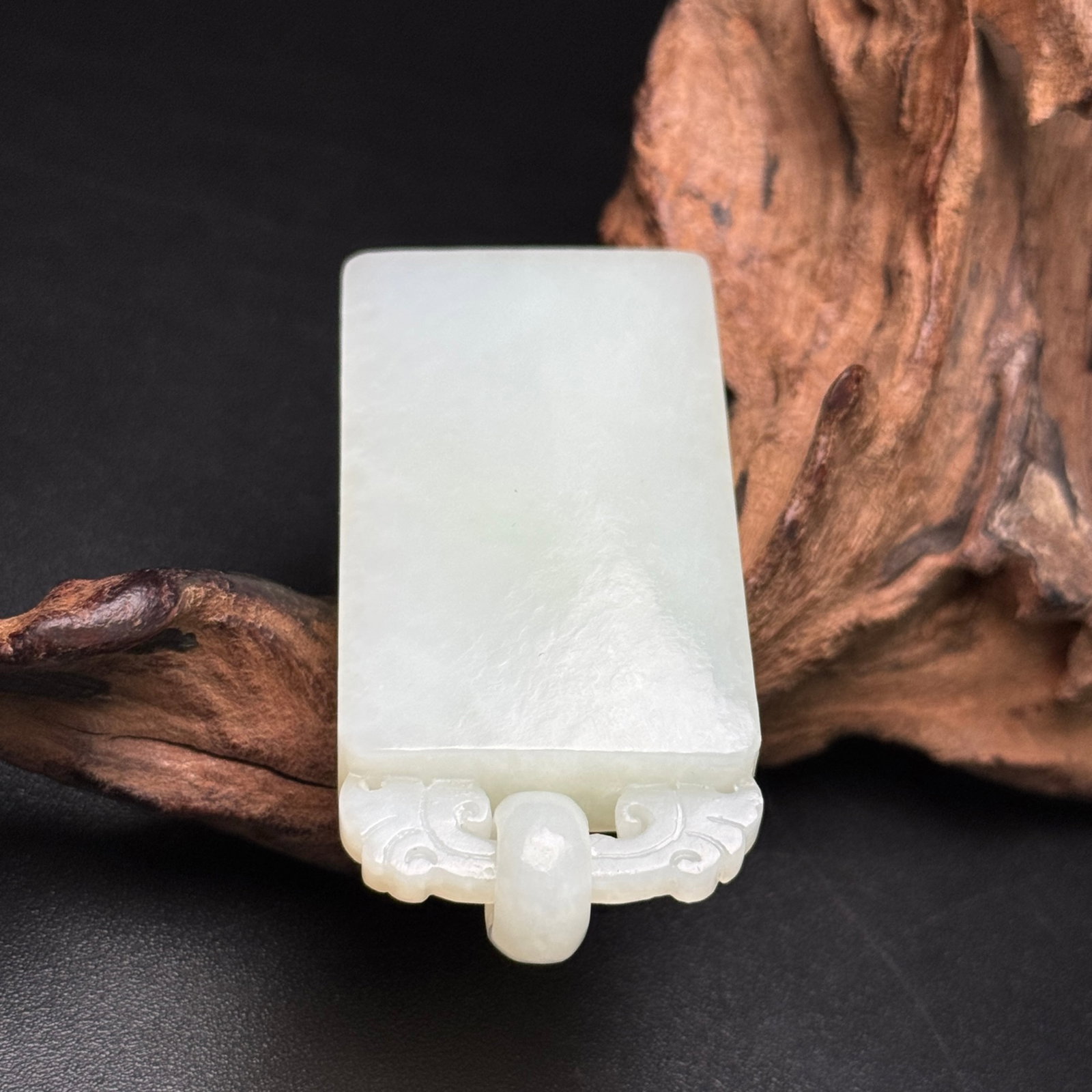 An Exquisite White Jade Pendant - 6