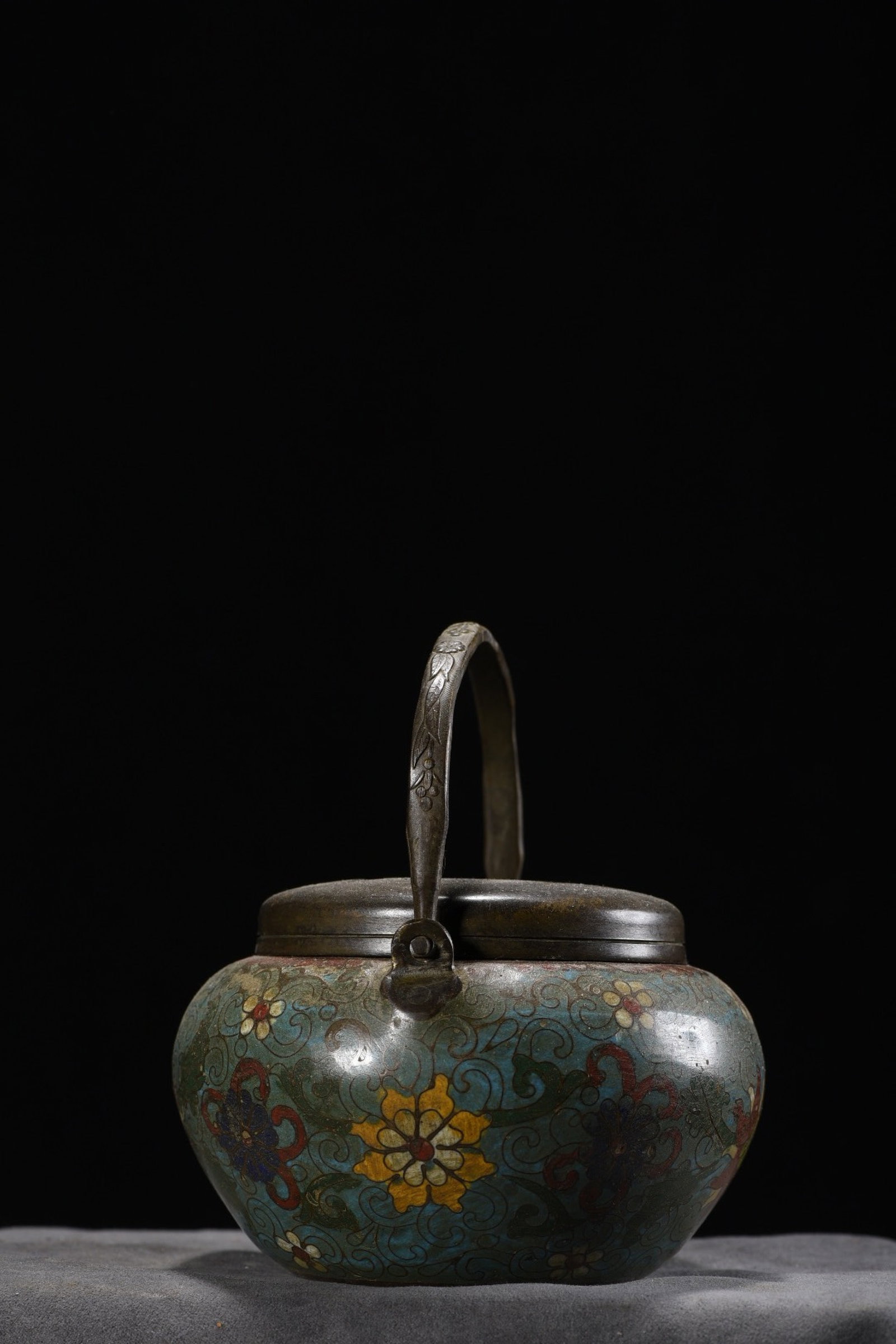 An Exquisite Cloisonne Lotus Pattern Handwarmer - 6