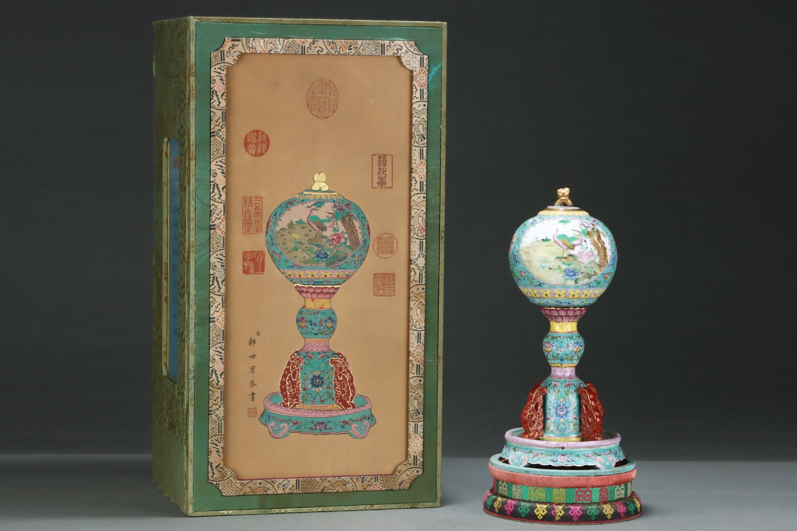 A Rare Green Ground Famille-Rose Flower and Bird Pattern Hatstand: A Rare Green Ground Famille-Rose Flower and Bird Pattern Hatstand,Qing Dynasty,China,Yongzheng Four-character Mark,Size:12.1inx5.5in 绿地粉彩花鸟纹帽