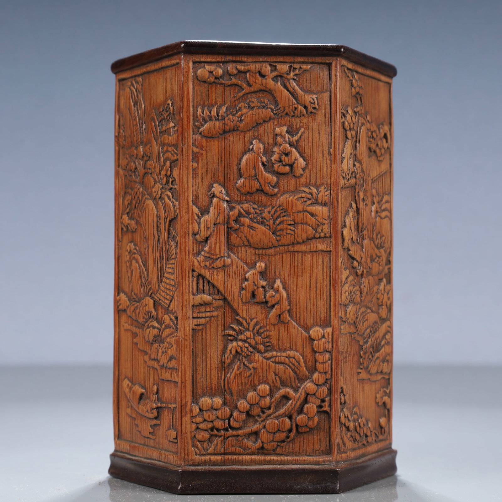 An Exquisite Bamboo Landscape and Figure Pattern Brush Pot: An Exquisite Bamboo Landscape and Figure Pattern Brush Pot,Qing Dynasty, China,With Mark,Size:3.7inx6.1in,Weight:450g 竹雕山水人物纹笔筒,中&