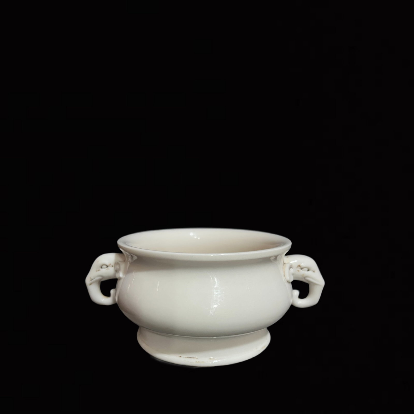 A Solemn Blance-De-Chine Elephant-Ears Jar: A Solemn Blance-De-Chine Elephant-Ears Jar,Ming Dynasty,China,He Chaozong Mark,Size:3inx4.7in 德化瓷象耳罐,中国明代,何朝宗