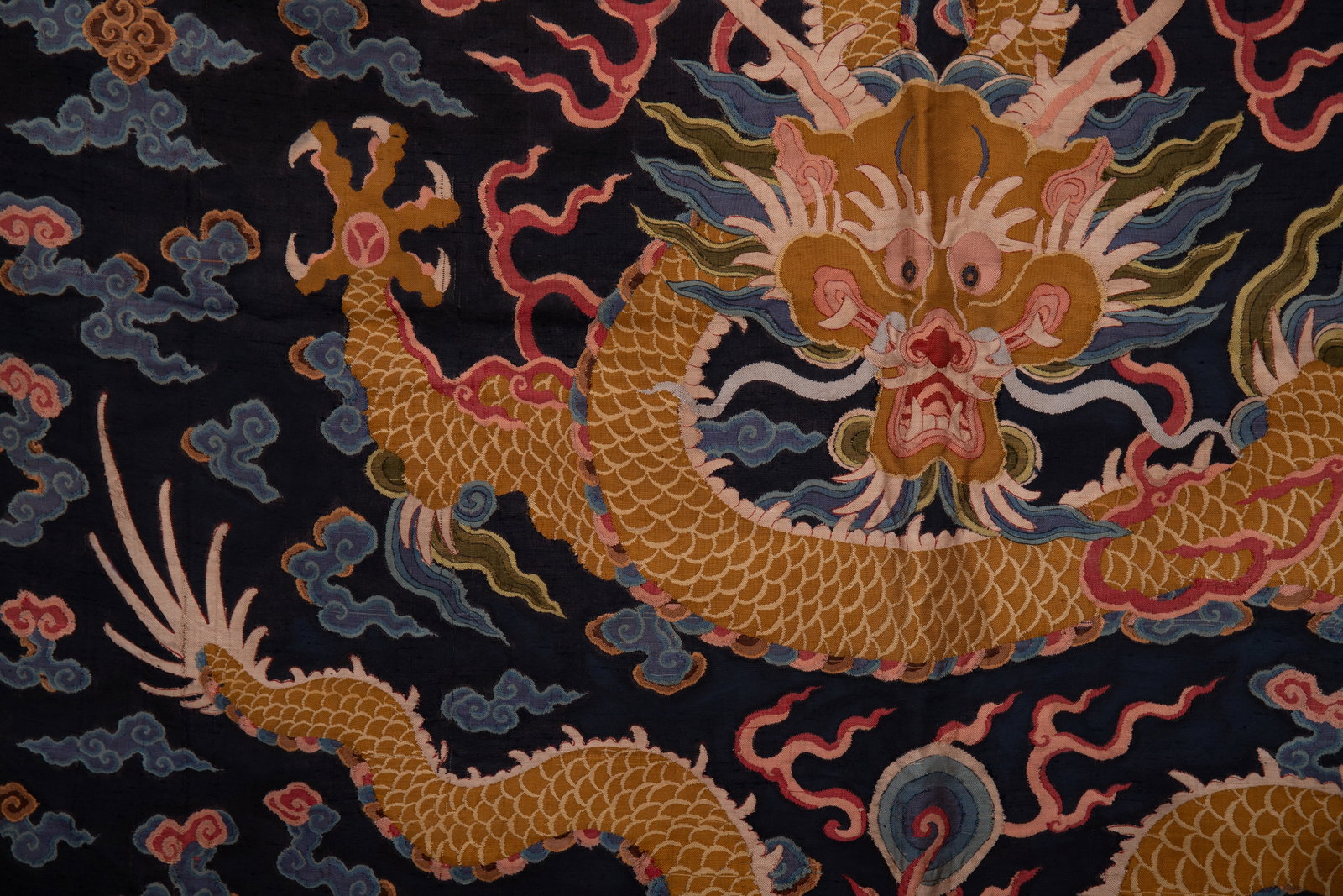 An Exquisite Kesi Embroidery Auspicious Cloud and Dragon Pattern - 7