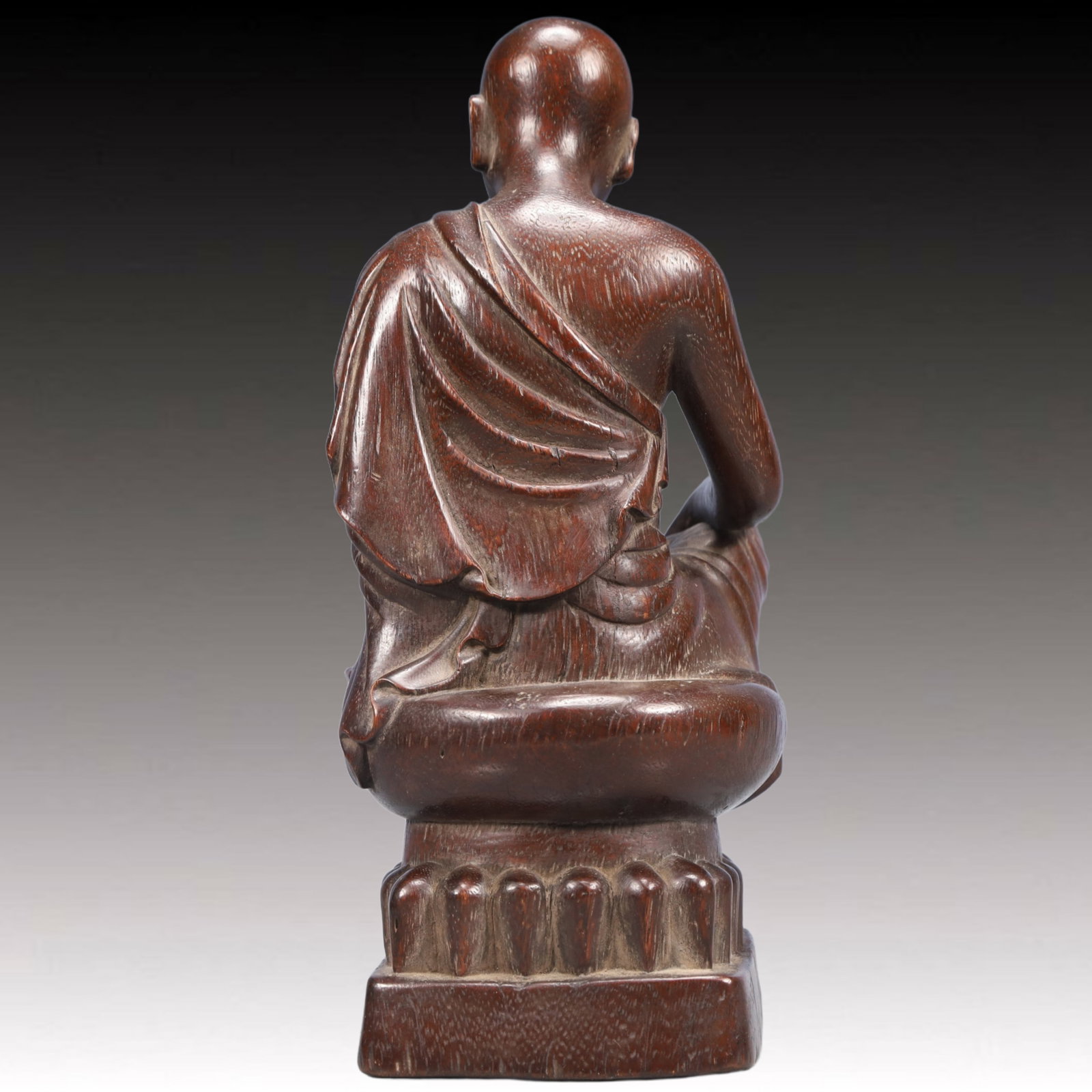 An Exquisite Eaglewood Arhat Ornament - 9