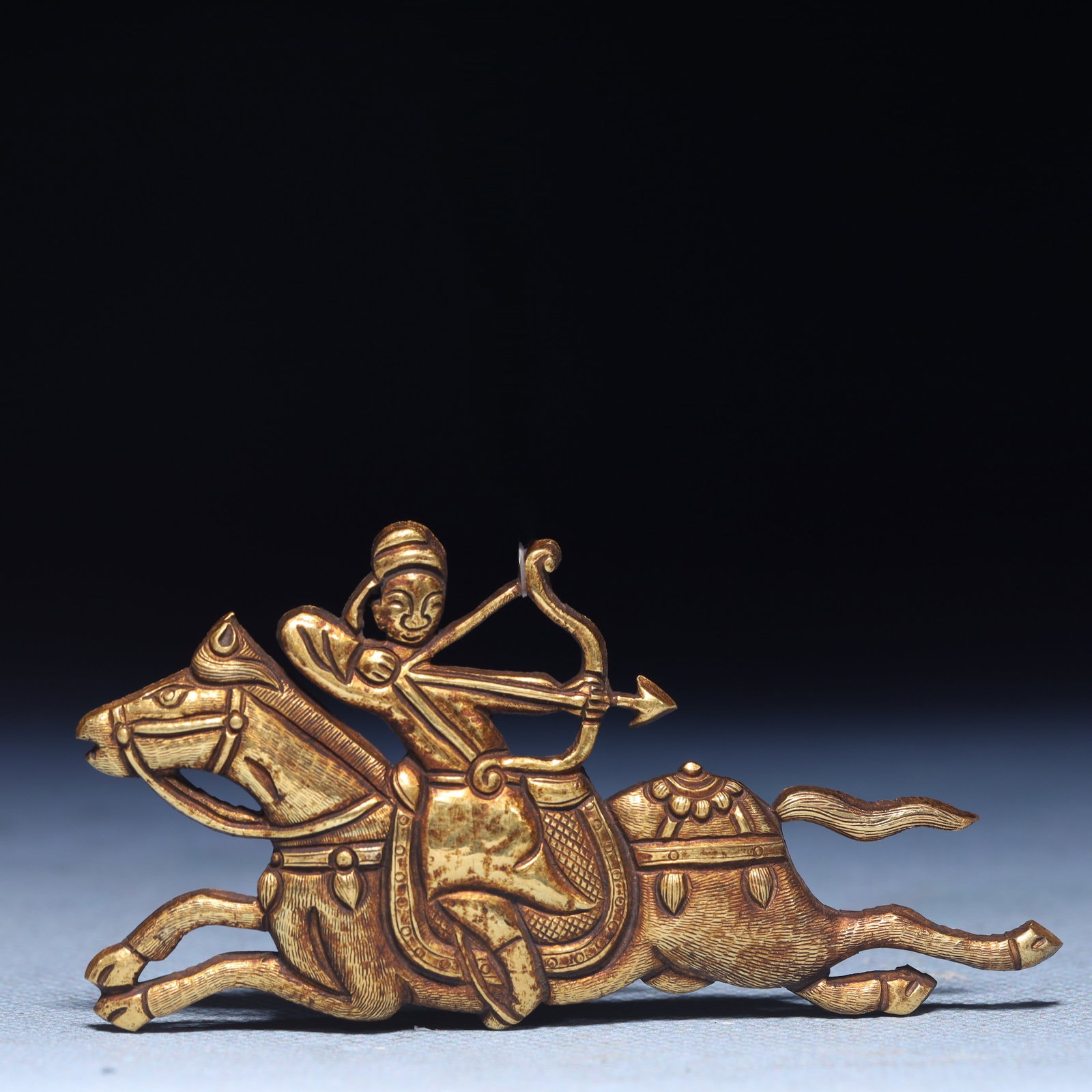 An Exquisite Gilt Silver Figure Riding Horse Ornament (1 of 3)