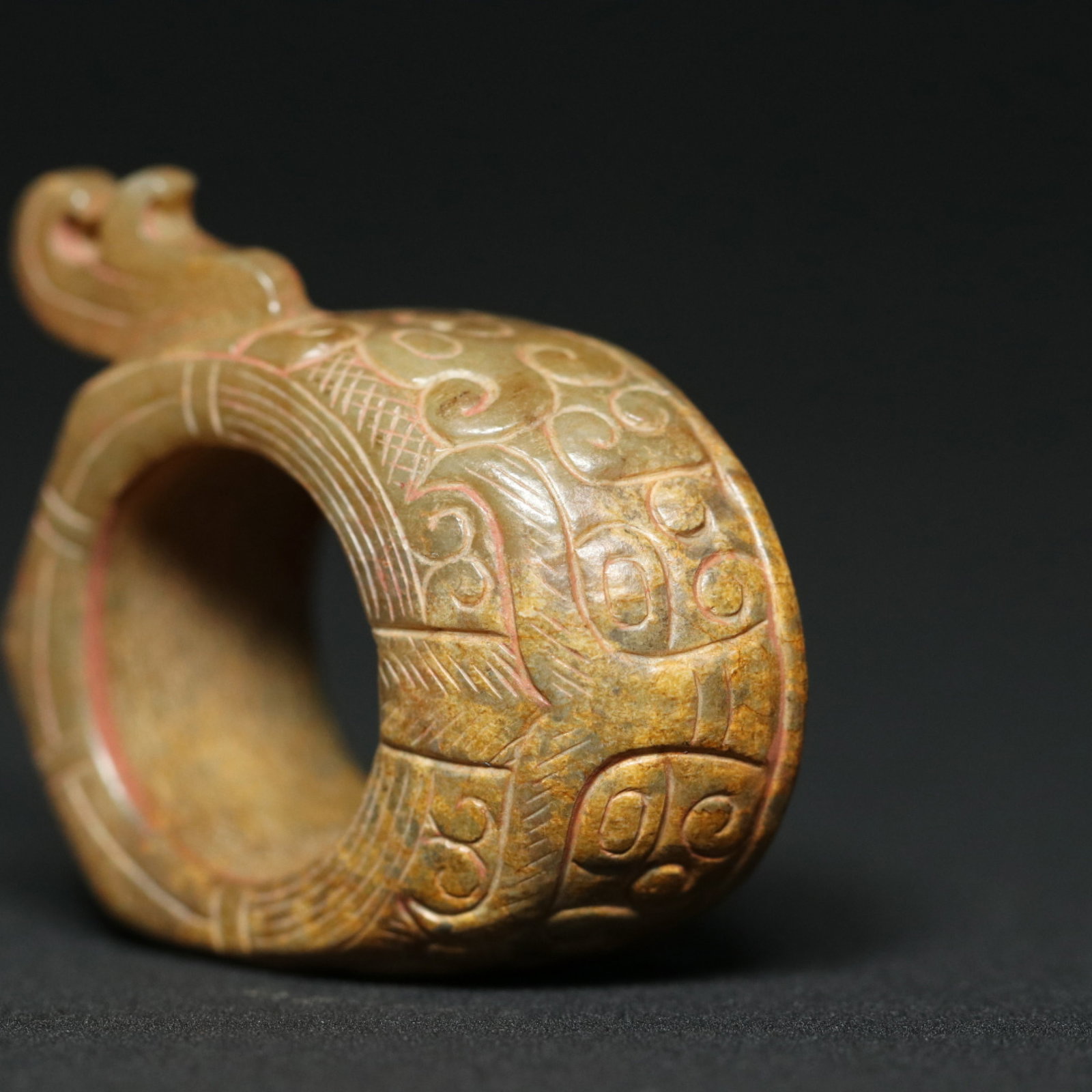 An Exquisite Archaic Jade Beast-Face Pattern Thumb Ring - 5