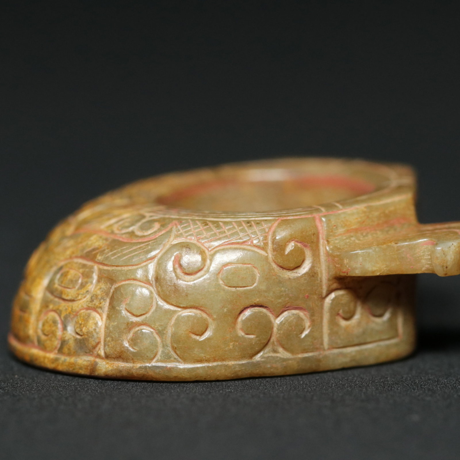 An Exquisite Archaic Jade Beast-Face Pattern Thumb Ring - 7