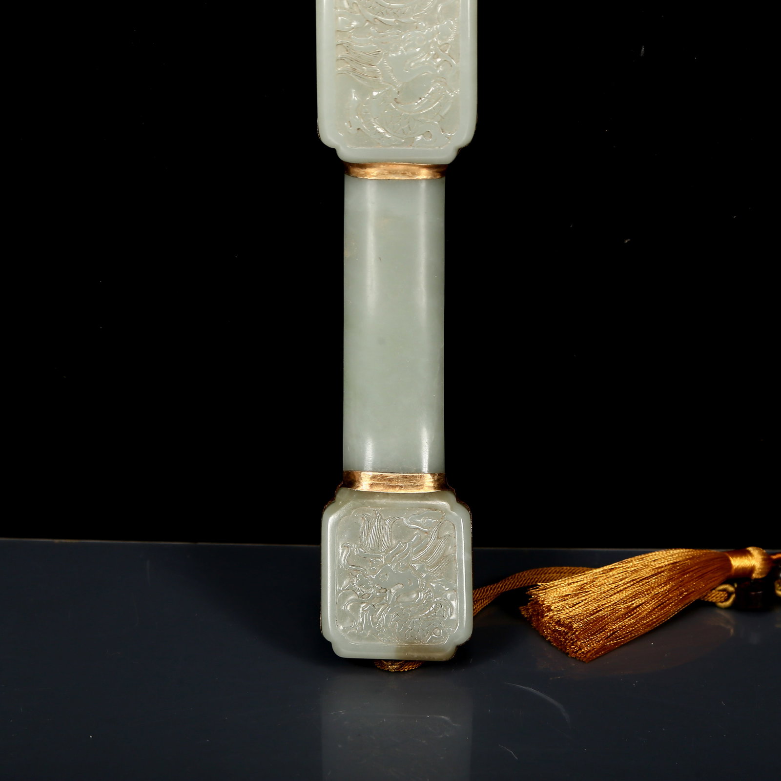 A Rare White Jade Dragon Pattern Ruyi - 4