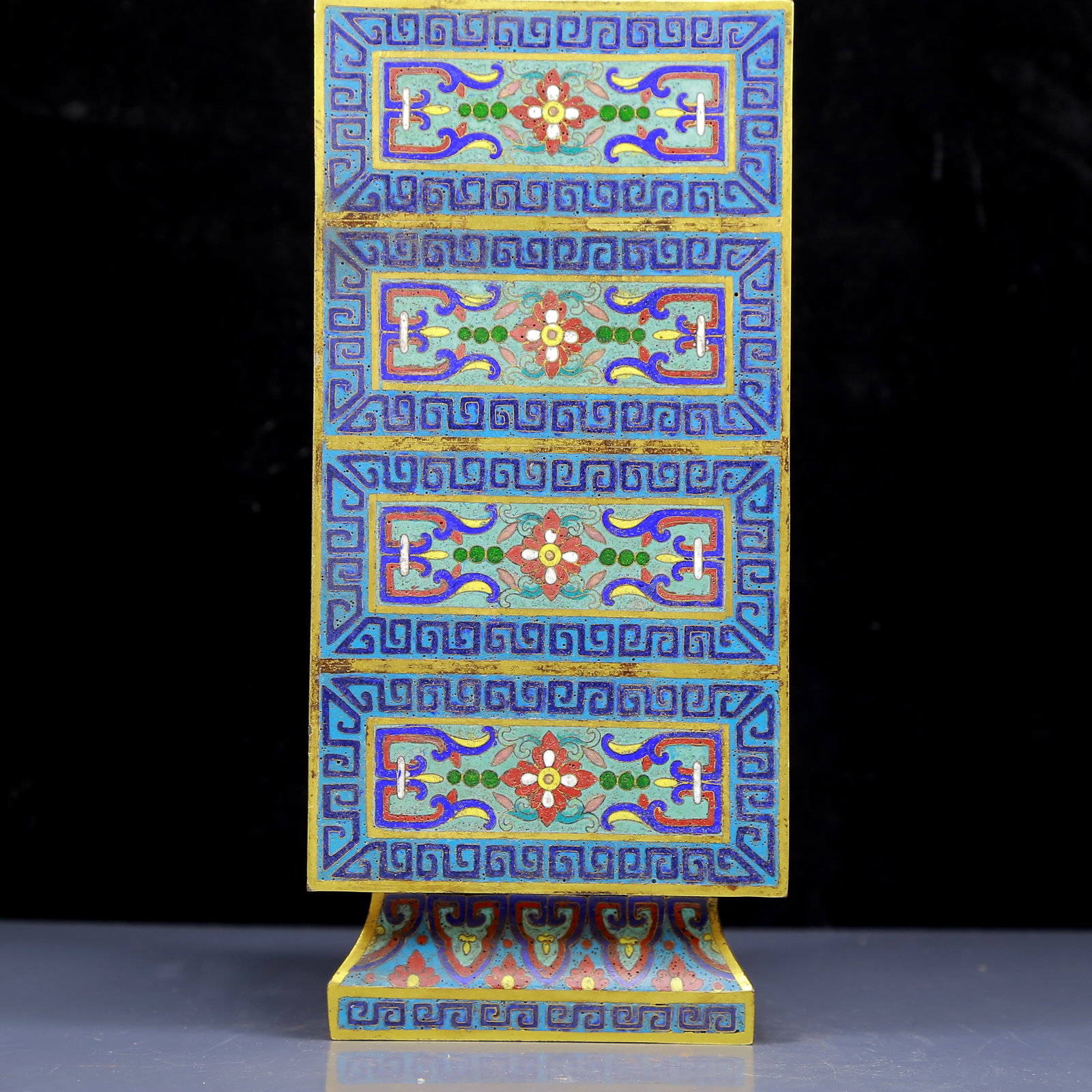 A Rare Cloisonne Flower Pattern Vase - 3