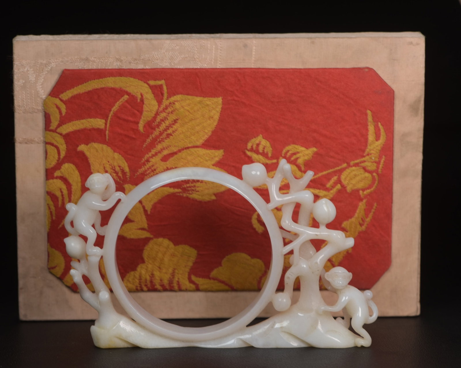 An Exquisite White Jade Monkey Ornament: An Exquisite White Jade Monkey Ornament,Qing Dynasty,China,Size:5.9inx3.5inx0.6in,Weight:136g 白玉猴子摆件,中国清代