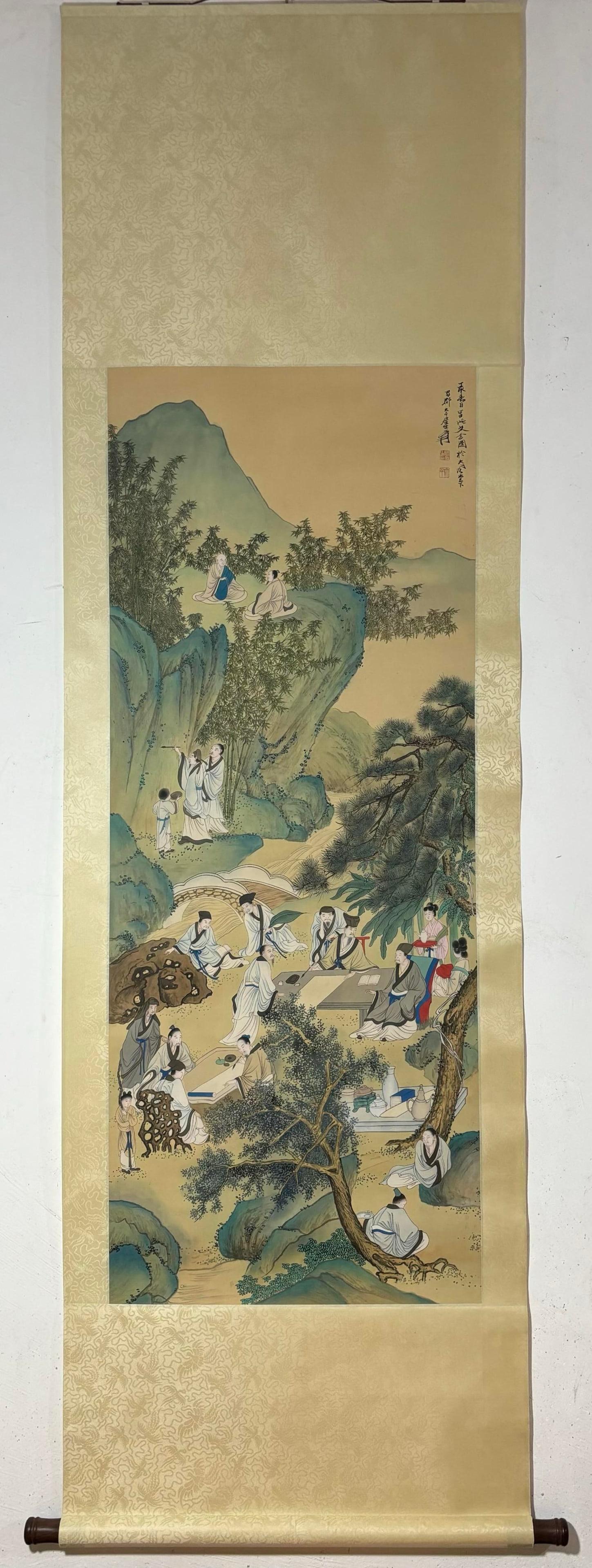 A Chinese Vertical Scroll Ink Painting of Character and Story on Silk: A Chinese Vertical Scroll Ink Painting of Character and Story on Silk,Zhang Daqian,Size:53.3inx21.1in 一幅中国水墨绢本人物故事&#