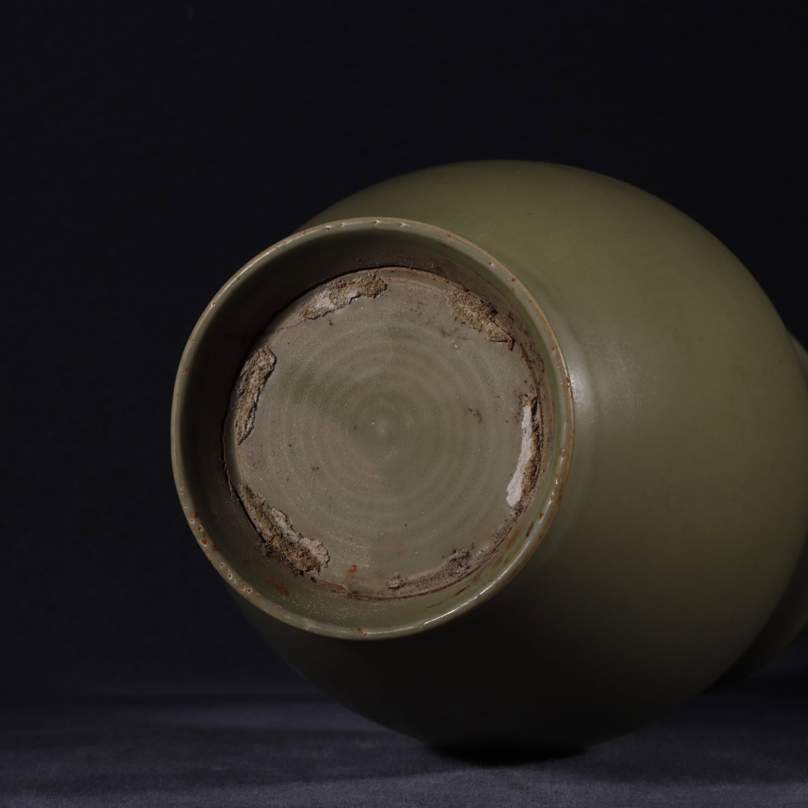 An Exquisite Yue yao Celadon Auspicious Cloud Pattern Vase - 8