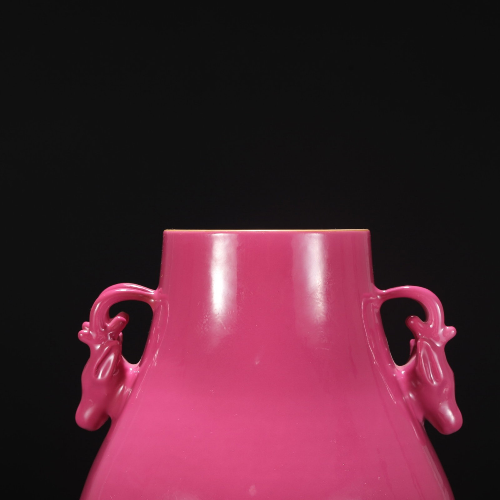 An Exquisite Ruby Red-Glazed Deer Pattern Vase - 3